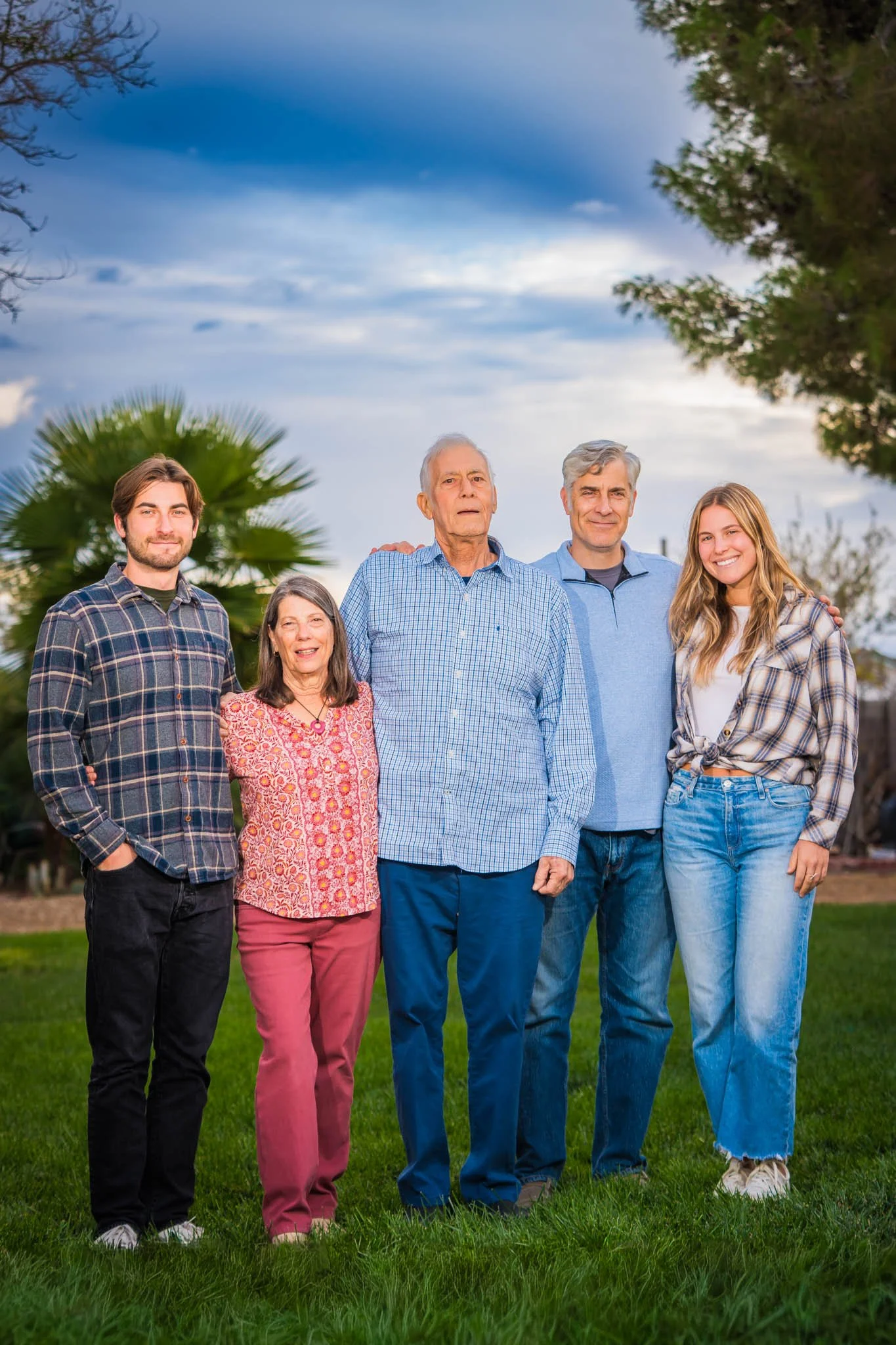 2025-11-22-Courtney-Family-Photography-nov-22nd-2025-Social-Media-070.jpg