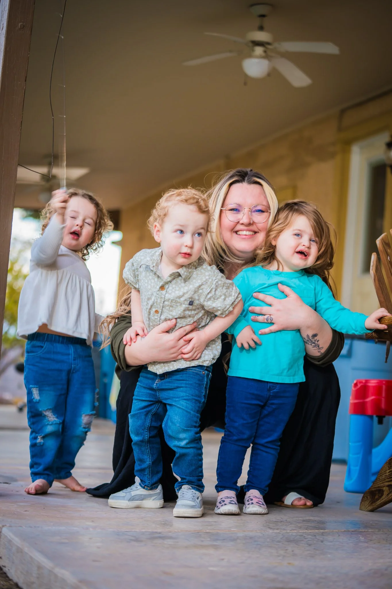 2025-11-22-Courtney-Family-Photography-nov-22nd-2025-Social-Media-218.jpg