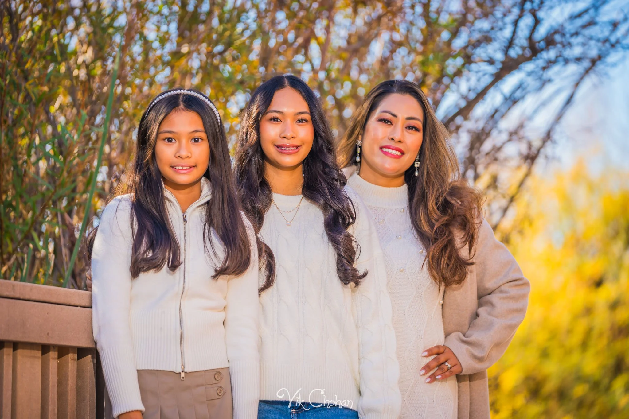 2025-12-07-Goll-Ulan-Family-Photography-Vik-Chohan-Photography-Social-Media-VCP-026.jpg