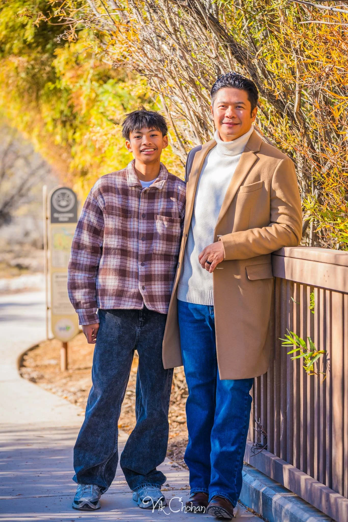 2025-12-07-Goll-Ulan-Family-Photography-Vik-Chohan-Photography-Social-Media-VCP-027.jpg