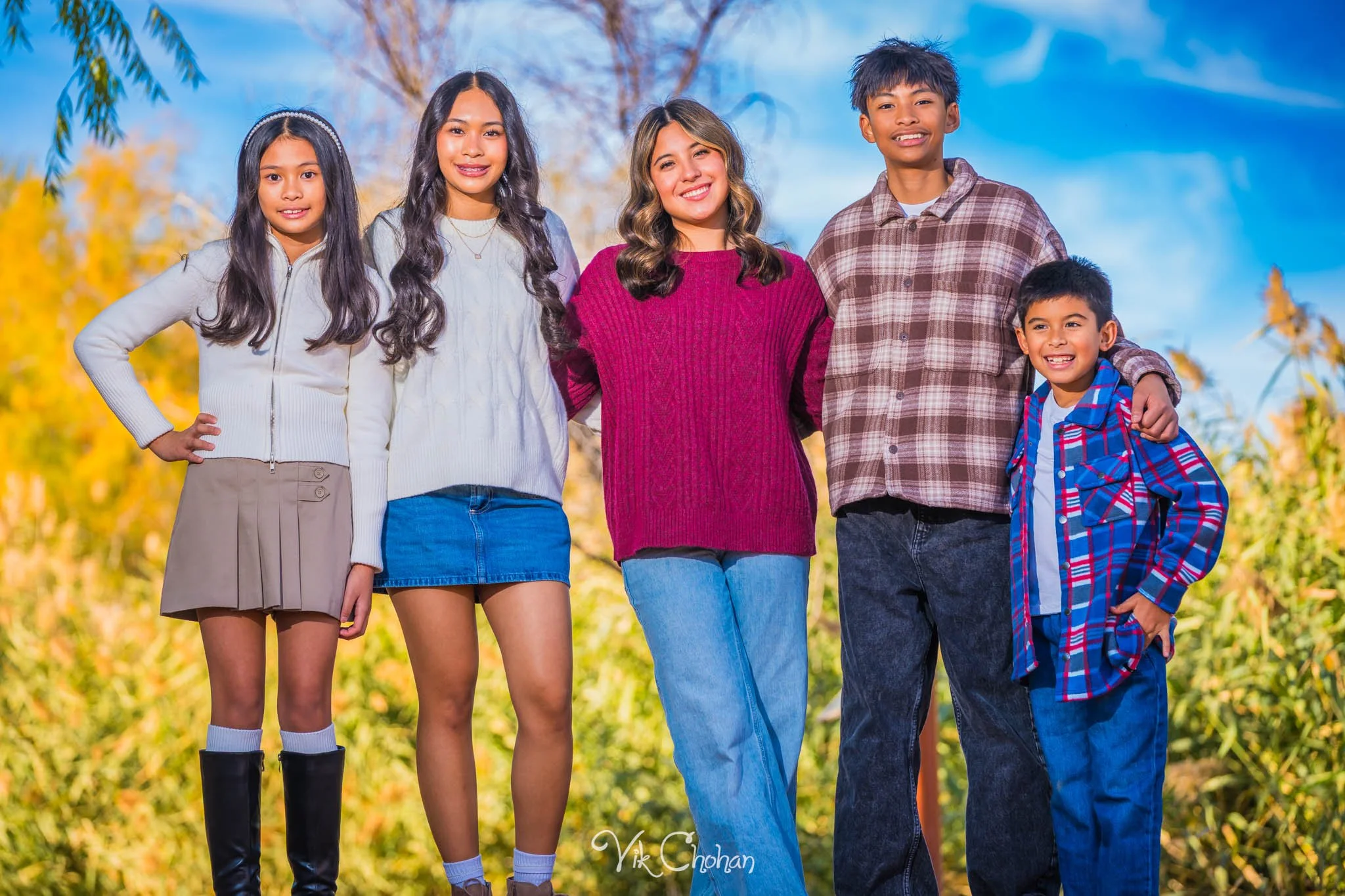 2025-12-07-Goll-Ulan-Family-Photography-Vik-Chohan-Photography-Social-Media-VCP-072.jpg