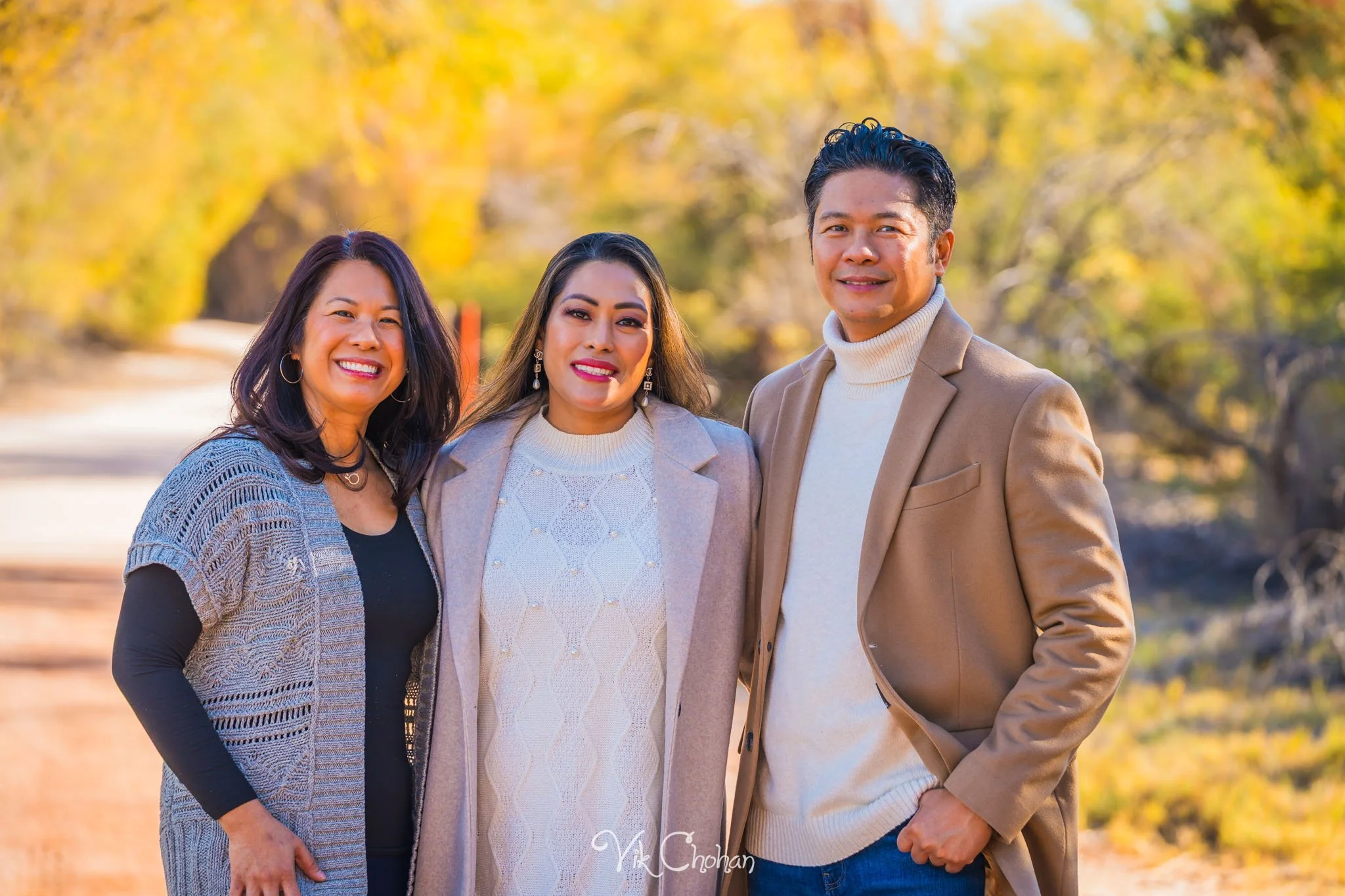 2025-12-07-Goll-Ulan-Family-Photography-Vik-Chohan-Photography-Social-Media-VCP-076.jpg