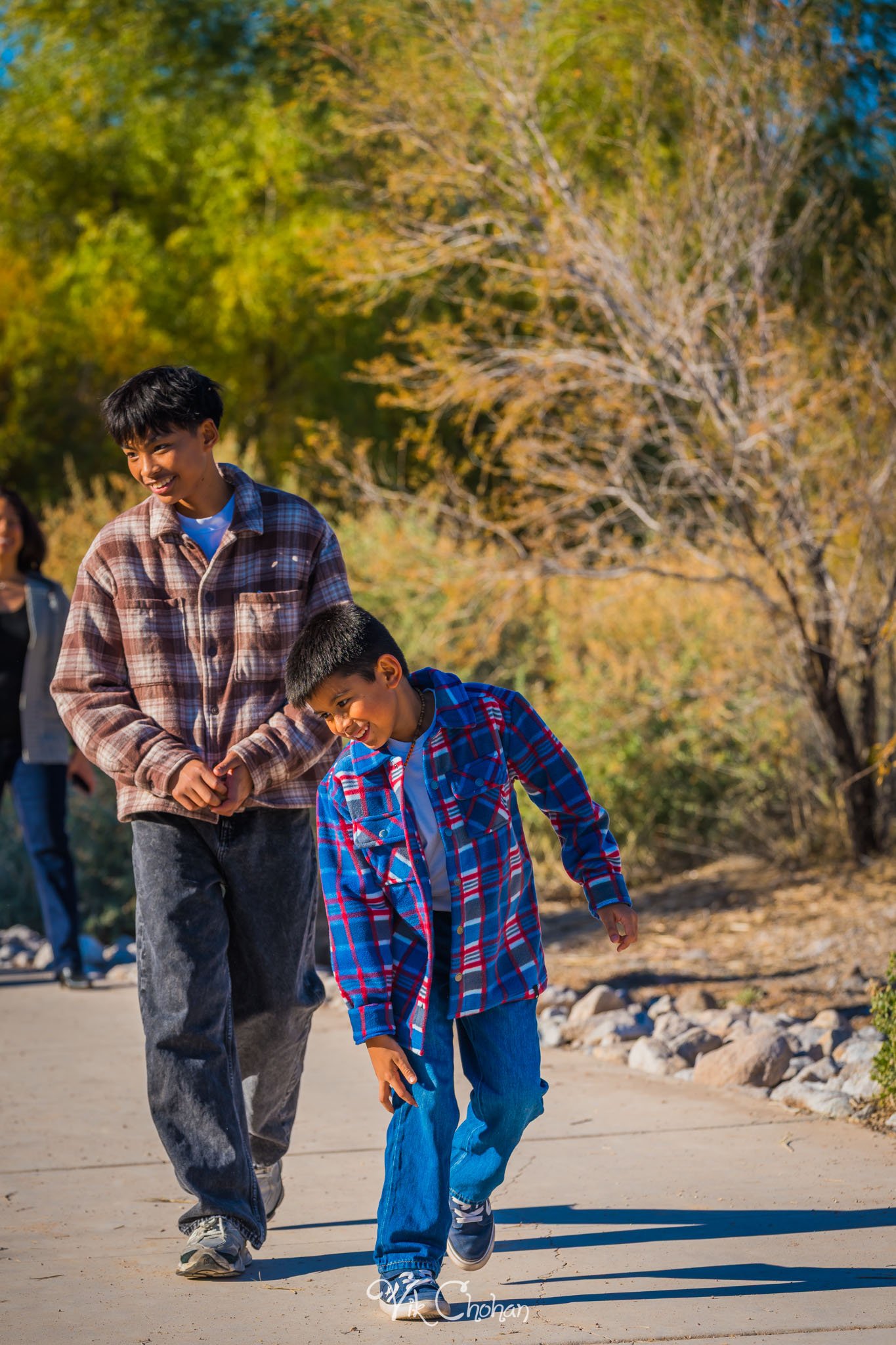 2025-12-07-Goll-Ulan-Family-Photography-Vik-Chohan-Photography-Social-Media-VCP-148.jpg