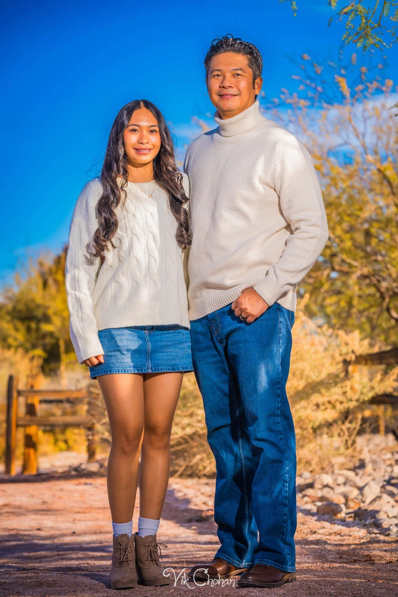 2025-12-07-Goll-Ulan-Family-Photography-Vik-Chohan-Photography-Social-Media-VCP-192.jpg
