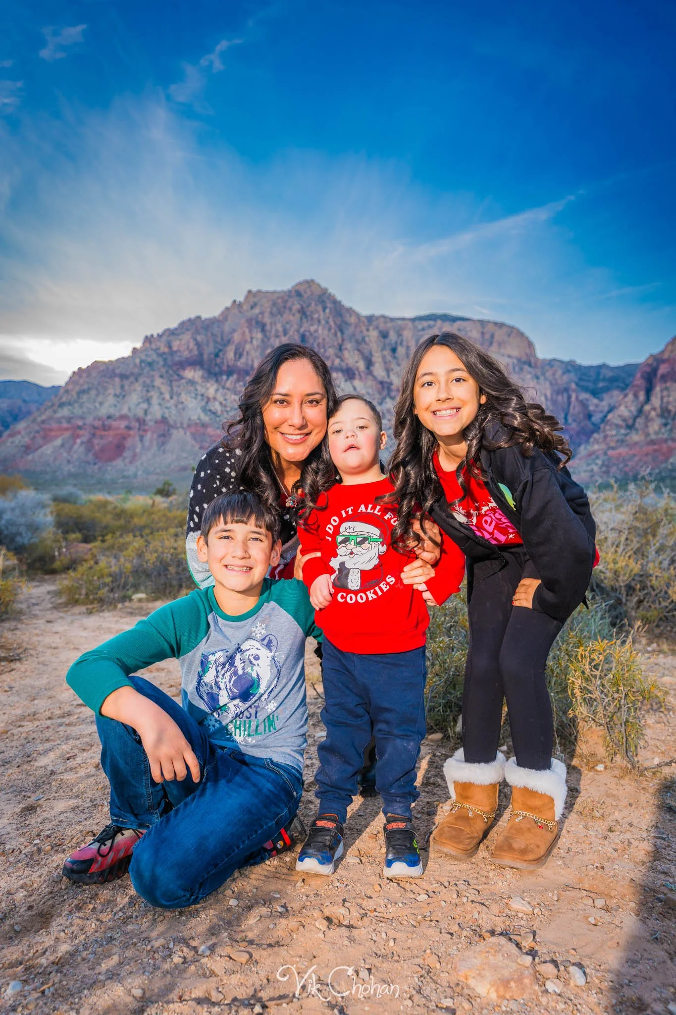 2025-12-07-Family-Photography-Vik-Chohan-Photography-Social-Media-VCP-038.jpg