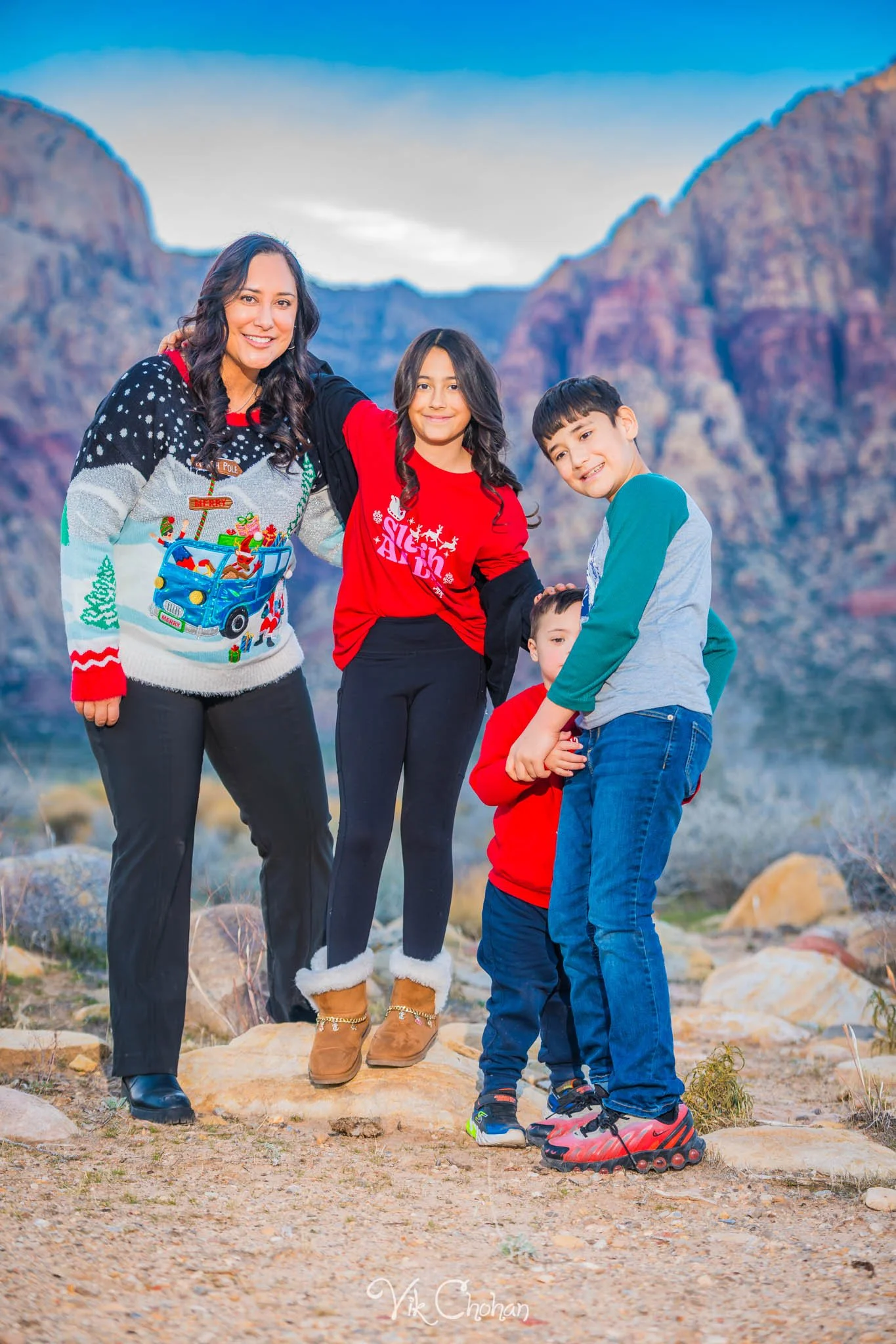 2025-12-07-Family-Photography-Vik-Chohan-Photography-Social-Media-VCP-057.jpg