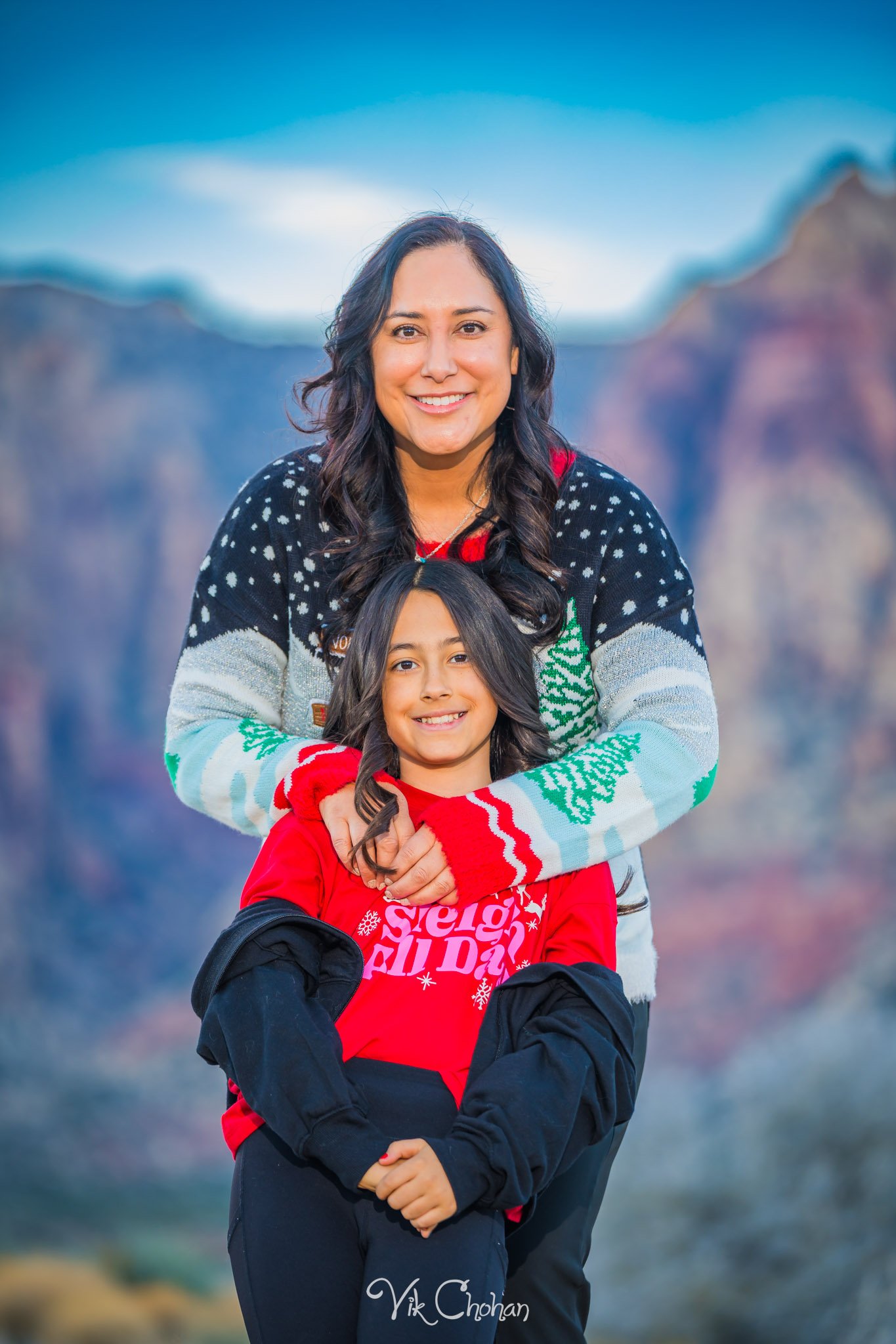 2025-12-07-Family-Photography-Vik-Chohan-Photography-Social-Media-VCP-059.jpg