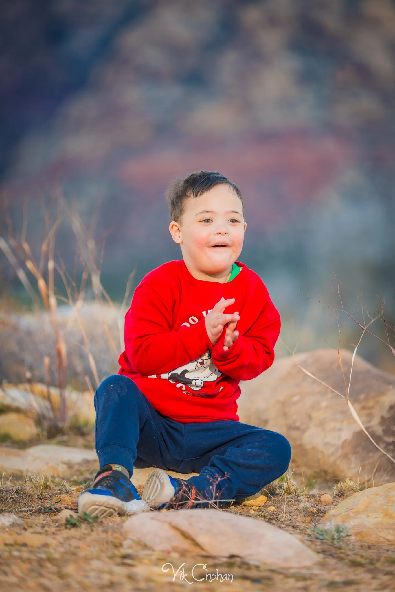 2025-12-07-Family-Photography-Vik-Chohan-Photography-Social-Media-VCP-074.jpg