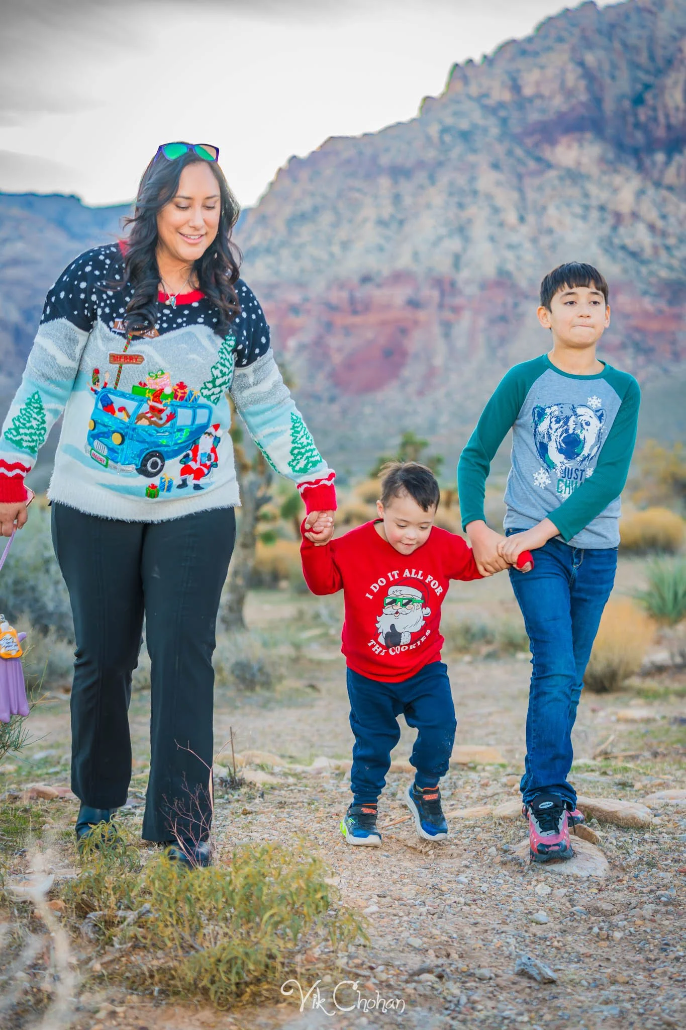 2025-12-07-Family-Photography-Vik-Chohan-Photography-Social-Media-VCP-100.jpg