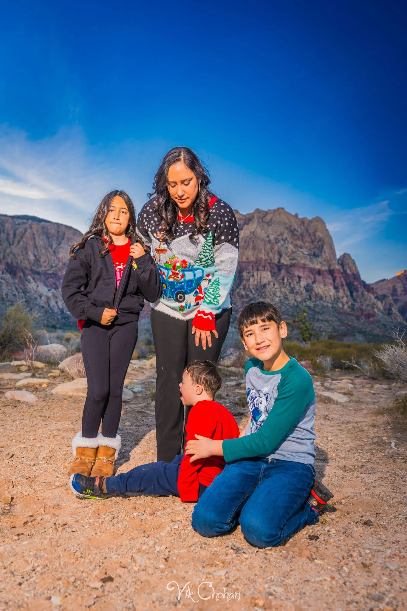 2025-12-07-Family-Photography-Vik-Chohan-Photography-Social-Media-VCP-102.jpg