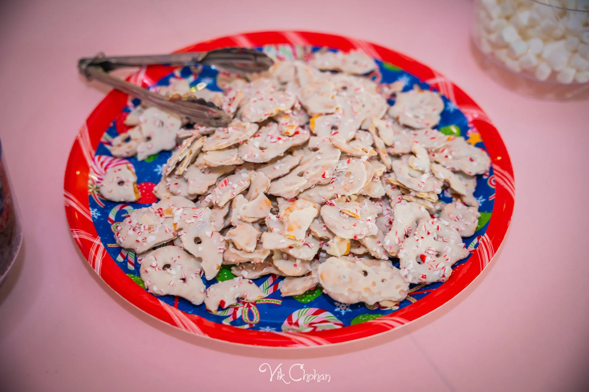 2025-12-10-INTRODeuce-Concierge-Christmas-at-LV-South-Premium-Outlets-2-Vik-Chohan-Photography-Social-Media-VCP-293.jpg