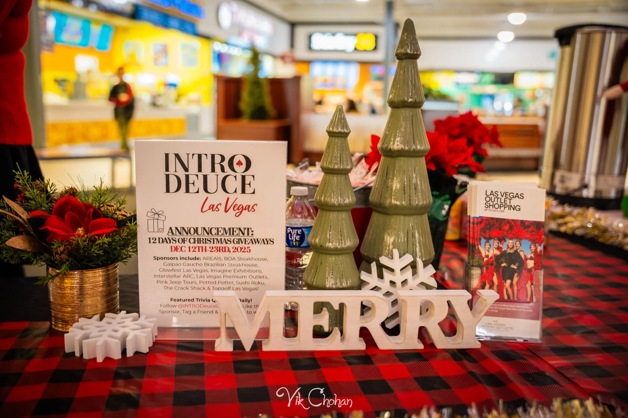 2025-12-10-INTRODeuce-Concierge-Christmas-at-LV-South-Premium-Outlets-2-Vik-Chohan-Photography-Social-Media-VCP-325.jpg