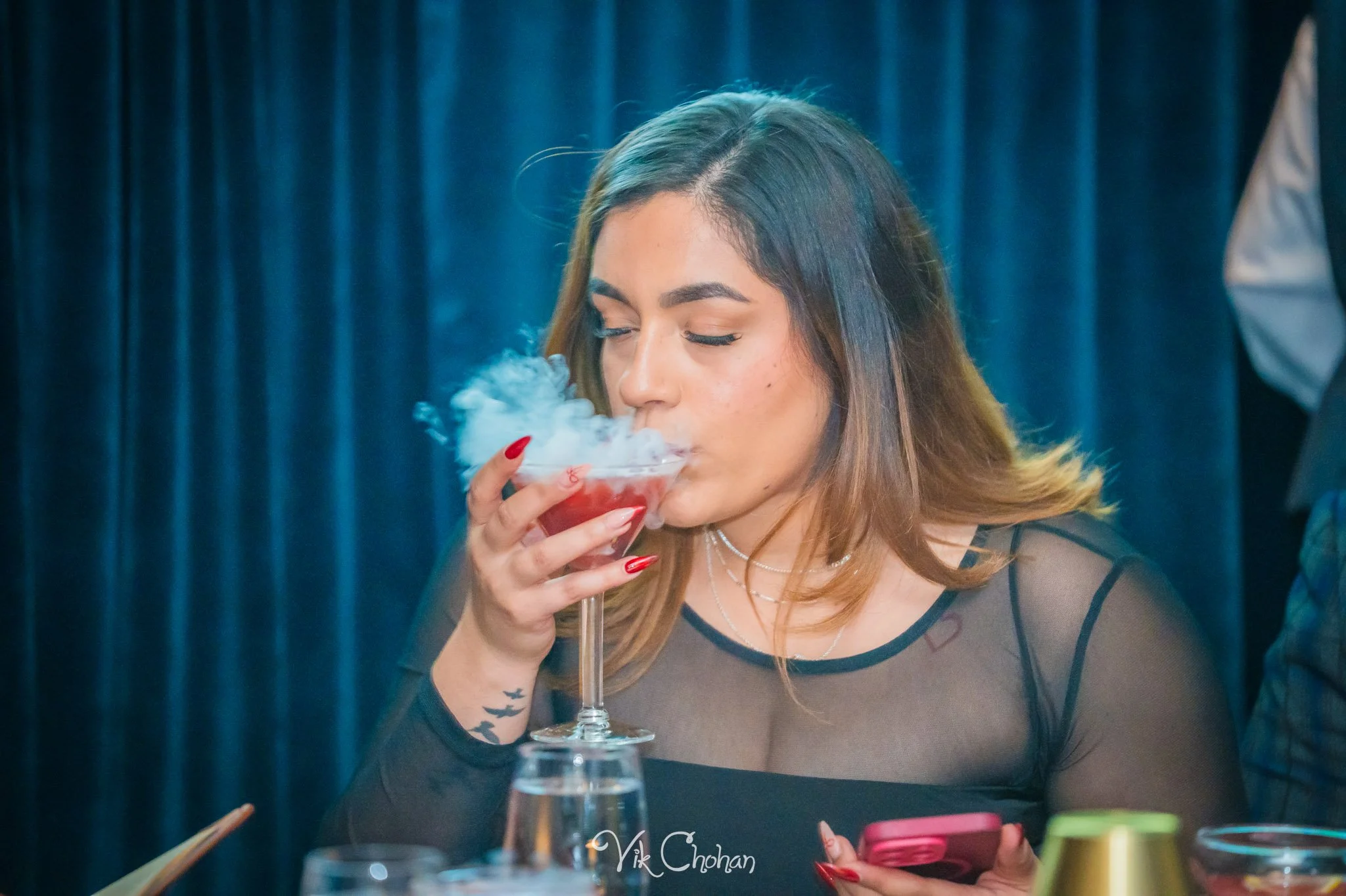 2025-12-19-Christmas-Celebration-with-Granny-at-Ocean-Prime-Vik-Chohan-Photography-Social-Media-VCP-015.jpg