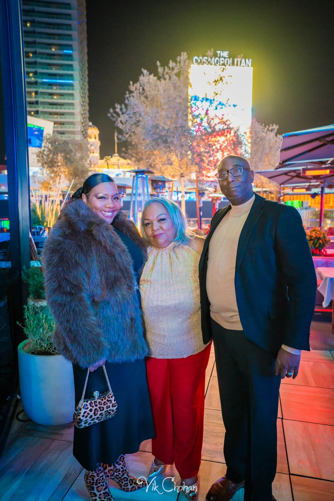 2025-12-19-Christmas-Celebration-with-Granny-at-Ocean-Prime-Vik-Chohan-Photography-Social-Media-VCP-025.jpg