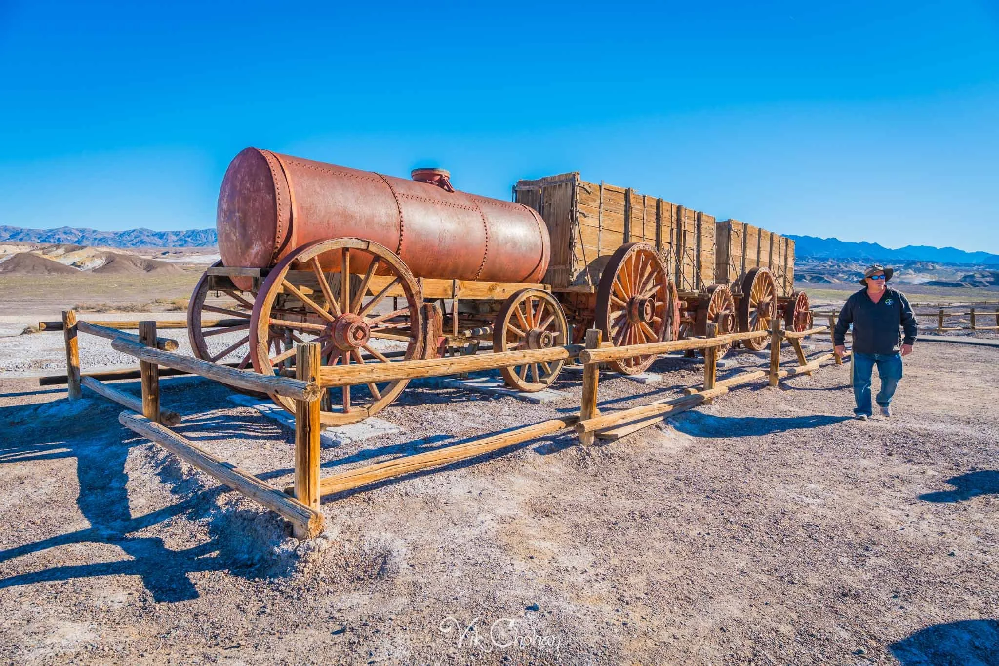 2026-01-15-Pink-Jeep-Tours-Death-Valley-Vik-Chohan-Photography-Social-Media-VCP-092.jpg