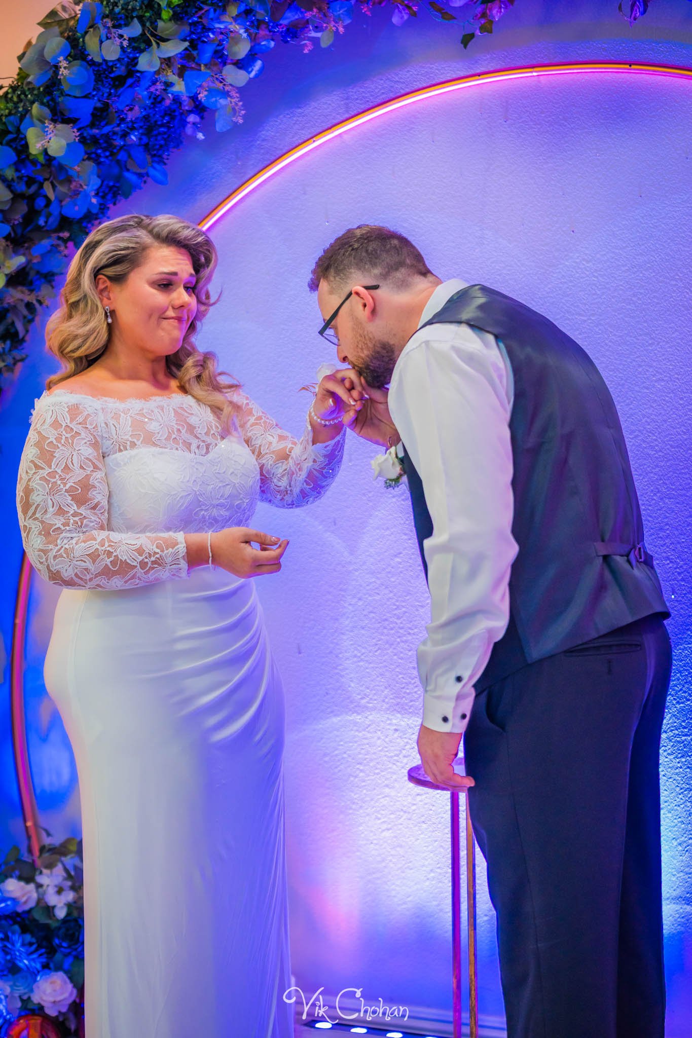 2026-02-06-Jessi-and-Jonathan-Wedding-Photography-Love-Story-Chapel-Strip-Tour-feb-6th-2026-Vik-Chohan-Photography-Social-Media-027.jpg