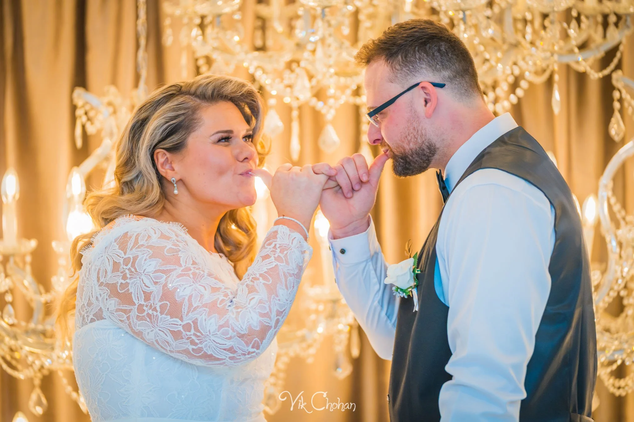 2026-02-06-Jessi-and-Jonathan-Wedding-Photography-Love-Story-Chapel-Strip-Tour-feb-6th-2026-Vik-Chohan-Photography-Social-Media-116.jpg