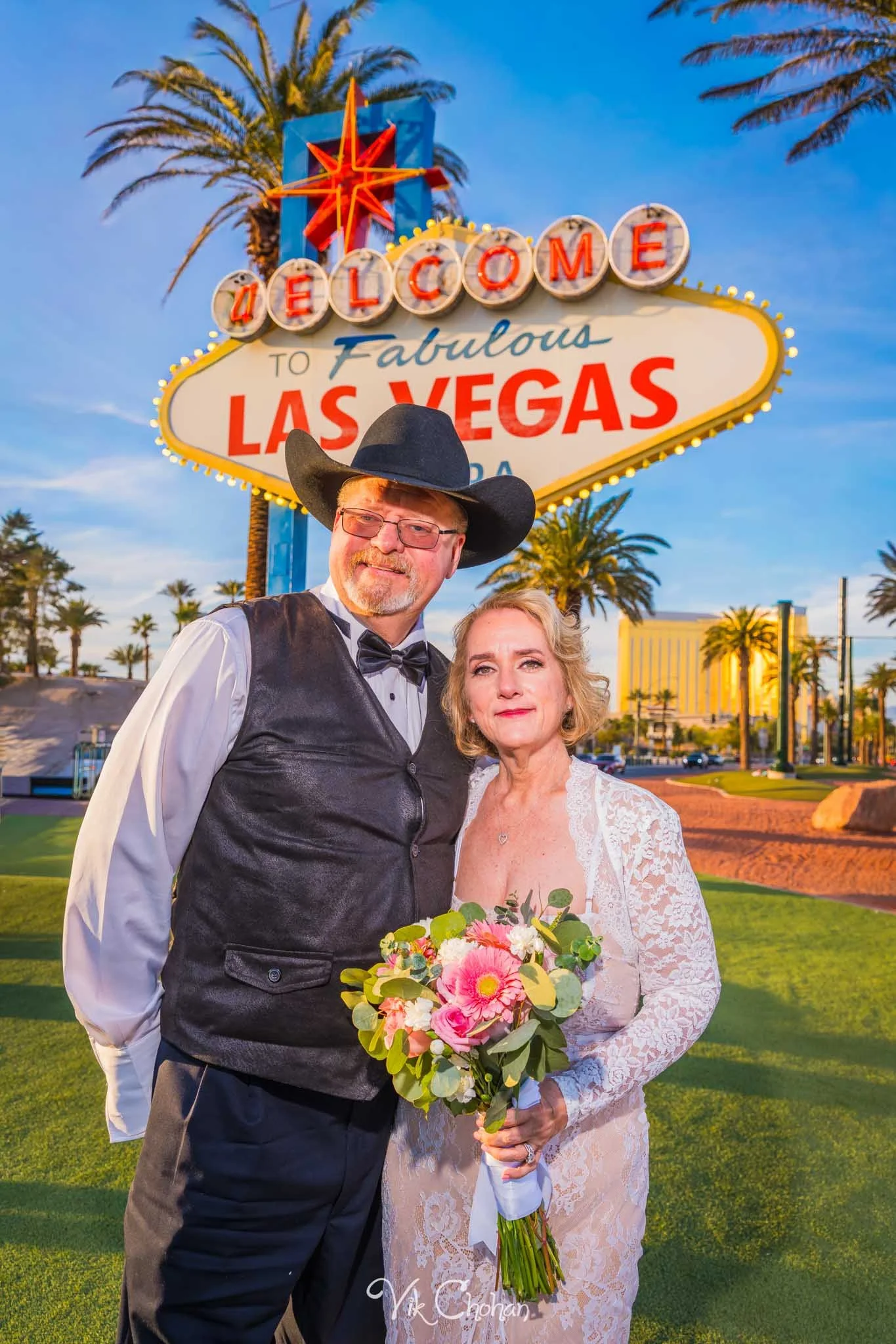 Jennifer and Larry Las Vegas Wedding Strip Tour