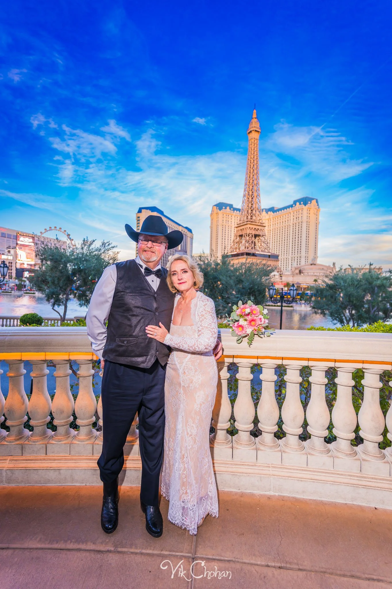 2026-02-26-Jennifer-and-Larry-Las-Vegas-Wedding-Strip-Tour-Vik-Chohan-Photography-Social-Media-026.jpg
