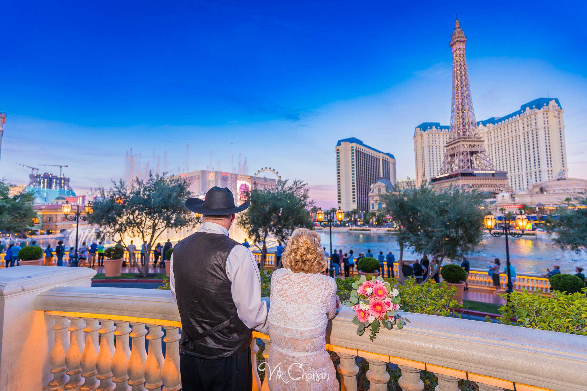 2026-02-26-Jennifer-and-Larry-Las-Vegas-Wedding-Strip-Tour-Vik-Chohan-Photography-Social-Media-047.jpg