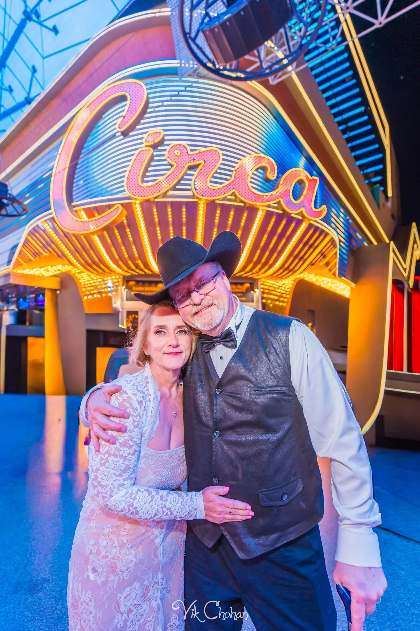2026-02-26-Jennifer-and-Larry-Las-Vegas-Wedding-Strip-Tour-Vik-Chohan-Photography-Social-Media-066.jpg
