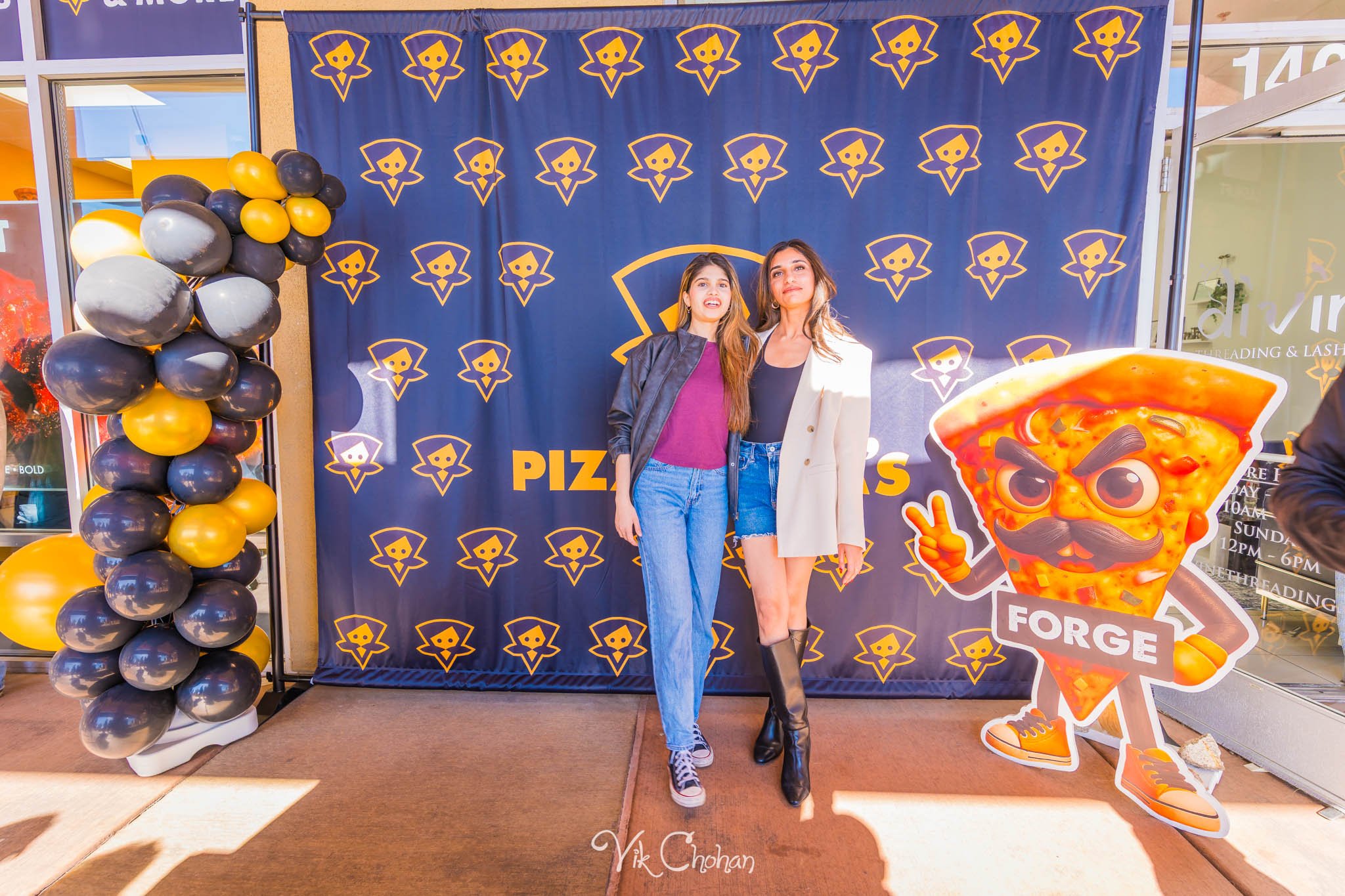 2026-03-07-Pizzawalas-Grand-Opening-Celebration-Vik-Chohan-Photography-Social-Media-037.jpg