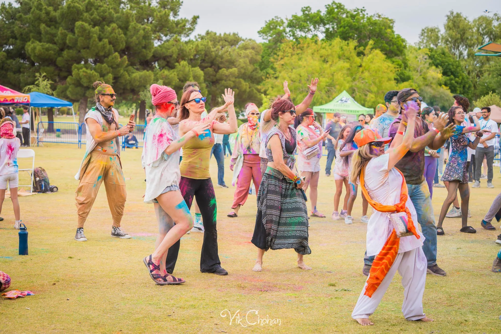 2026-04-26-Holi-Celebration-Sunset-Park-ISKON-april-26th-2026-Vik-Chohan-Photography-Social-Media-002.jpg