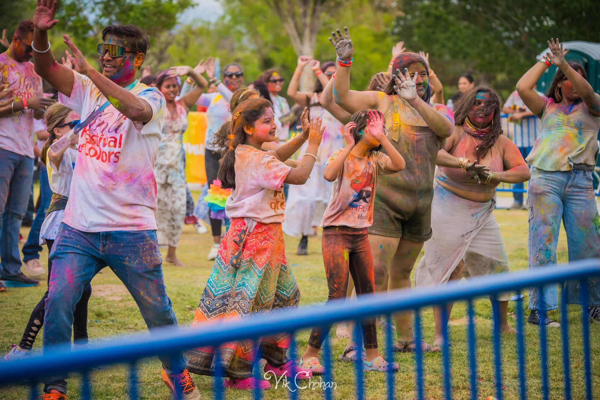 2026-04-26-Holi-Celebration-Sunset-Park-ISKON-april-26th-2026-Vik-Chohan-Photography-Social-Media-013.jpg