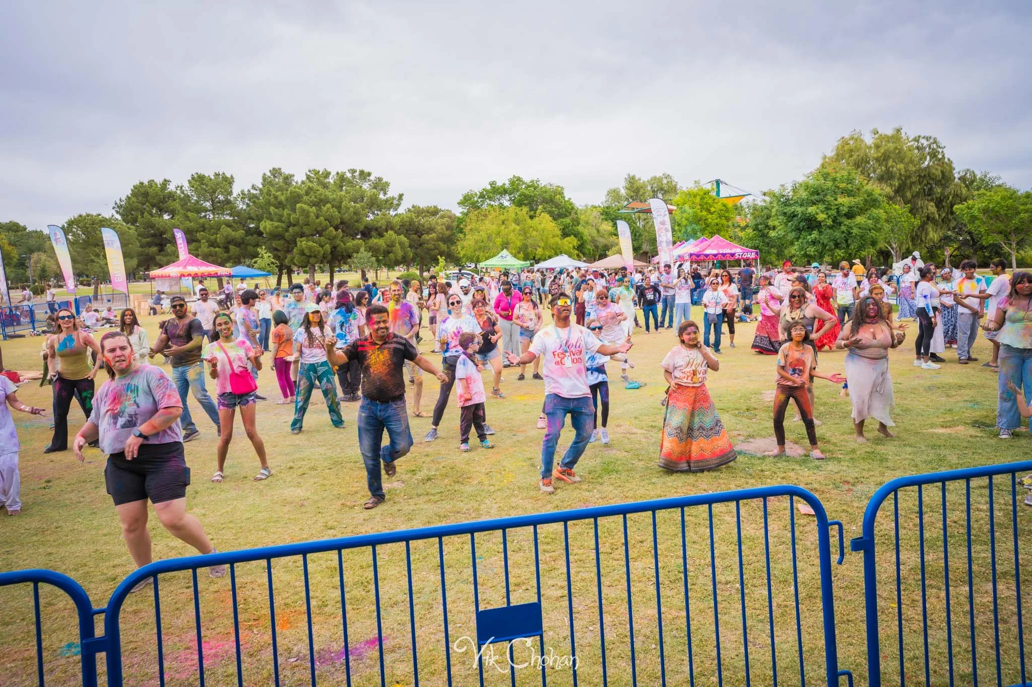 2026-04-26-Holi-Celebration-Sunset-Park-ISKON-april-26th-2026-Vik-Chohan-Photography-Social-Media-017.jpg