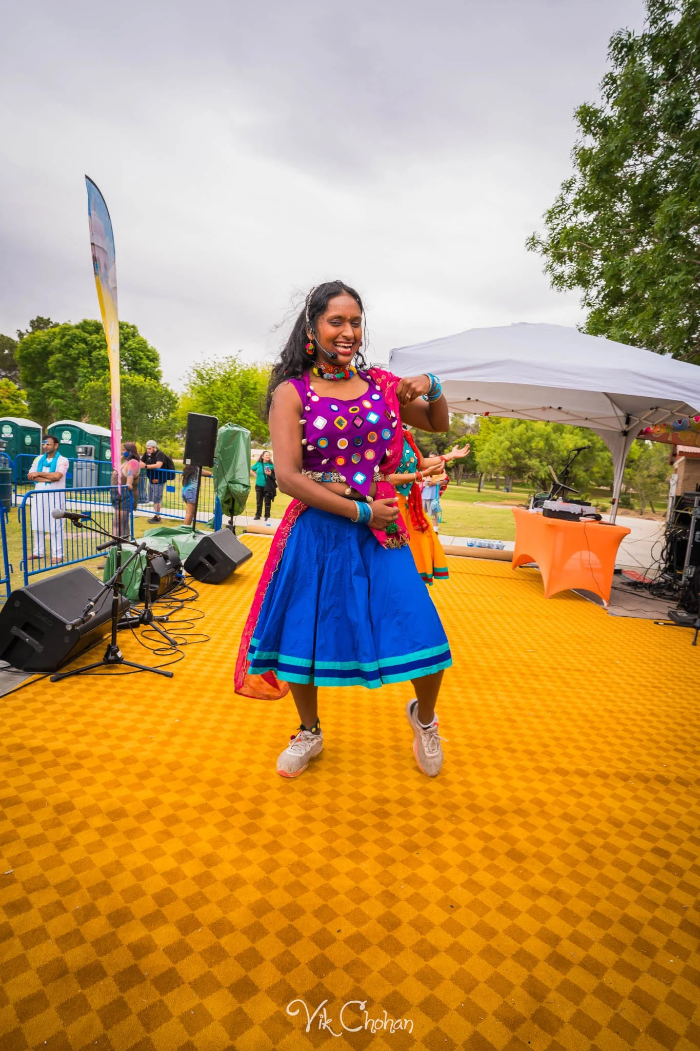 2026-04-26-Holi-Celebration-Sunset-Park-ISKON-april-26th-2026-Vik-Chohan-Photography-Social-Media-020.jpg