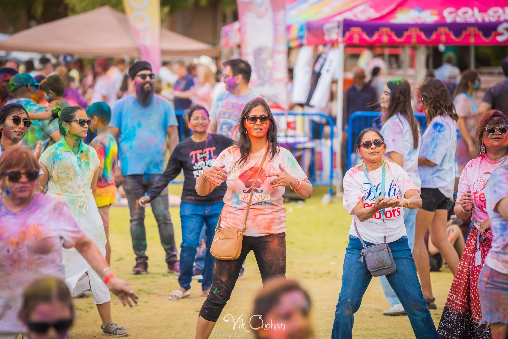 2026-04-26-Holi-Celebration-Sunset-Park-ISKON-april-26th-2026-Vik-Chohan-Photography-Social-Media-023.jpg