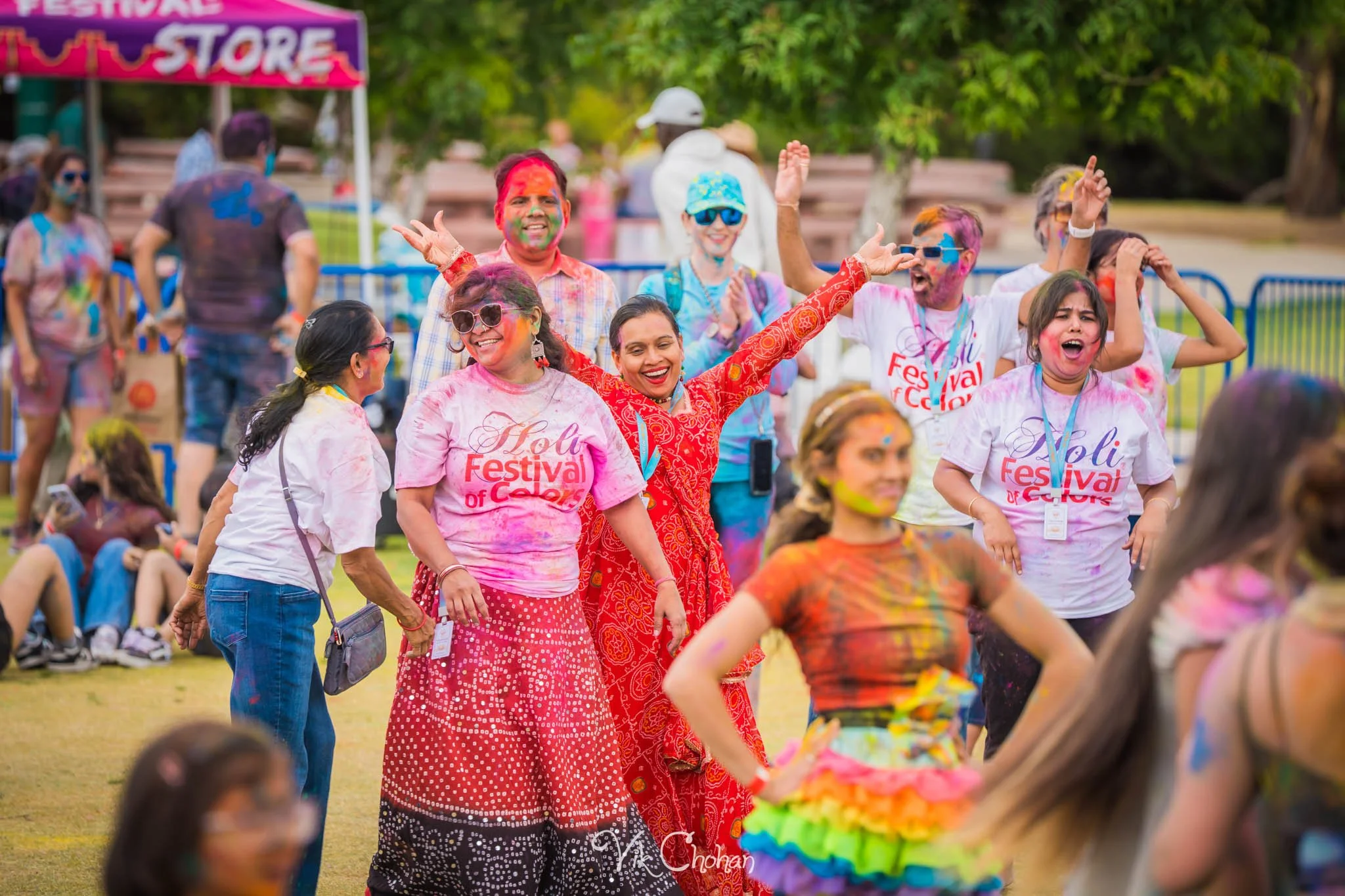 2026-04-26-Holi-Celebration-Sunset-Park-ISKON-april-26th-2026-Vik-Chohan-Photography-Social-Media-025.jpg