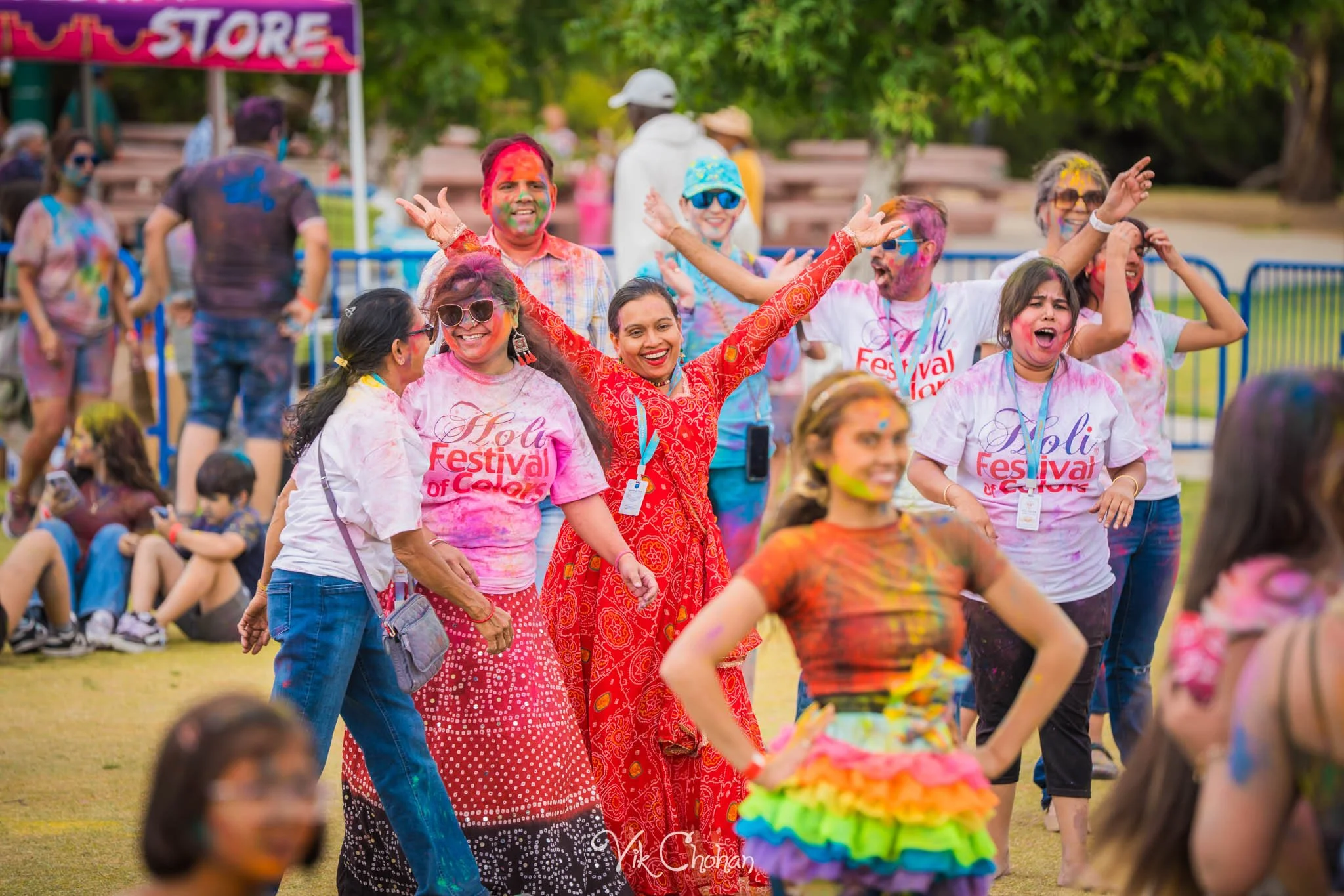 2026-04-26-Holi-Celebration-Sunset-Park-ISKON-april-26th-2026-Vik-Chohan-Photography-Social-Media-026.jpg