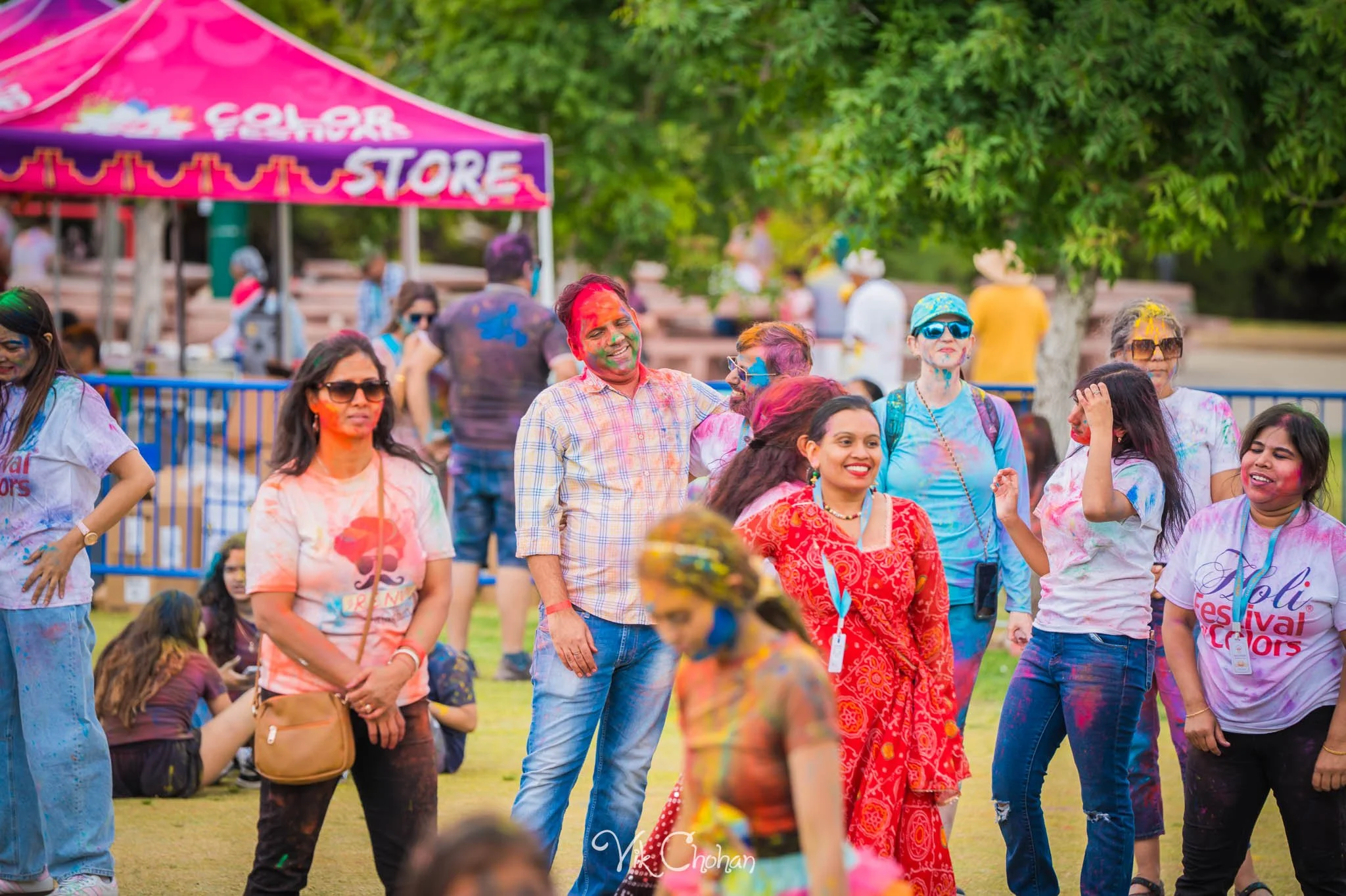 2026-04-26-Holi-Celebration-Sunset-Park-ISKON-april-26th-2026-Vik-Chohan-Photography-Social-Media-027.jpg