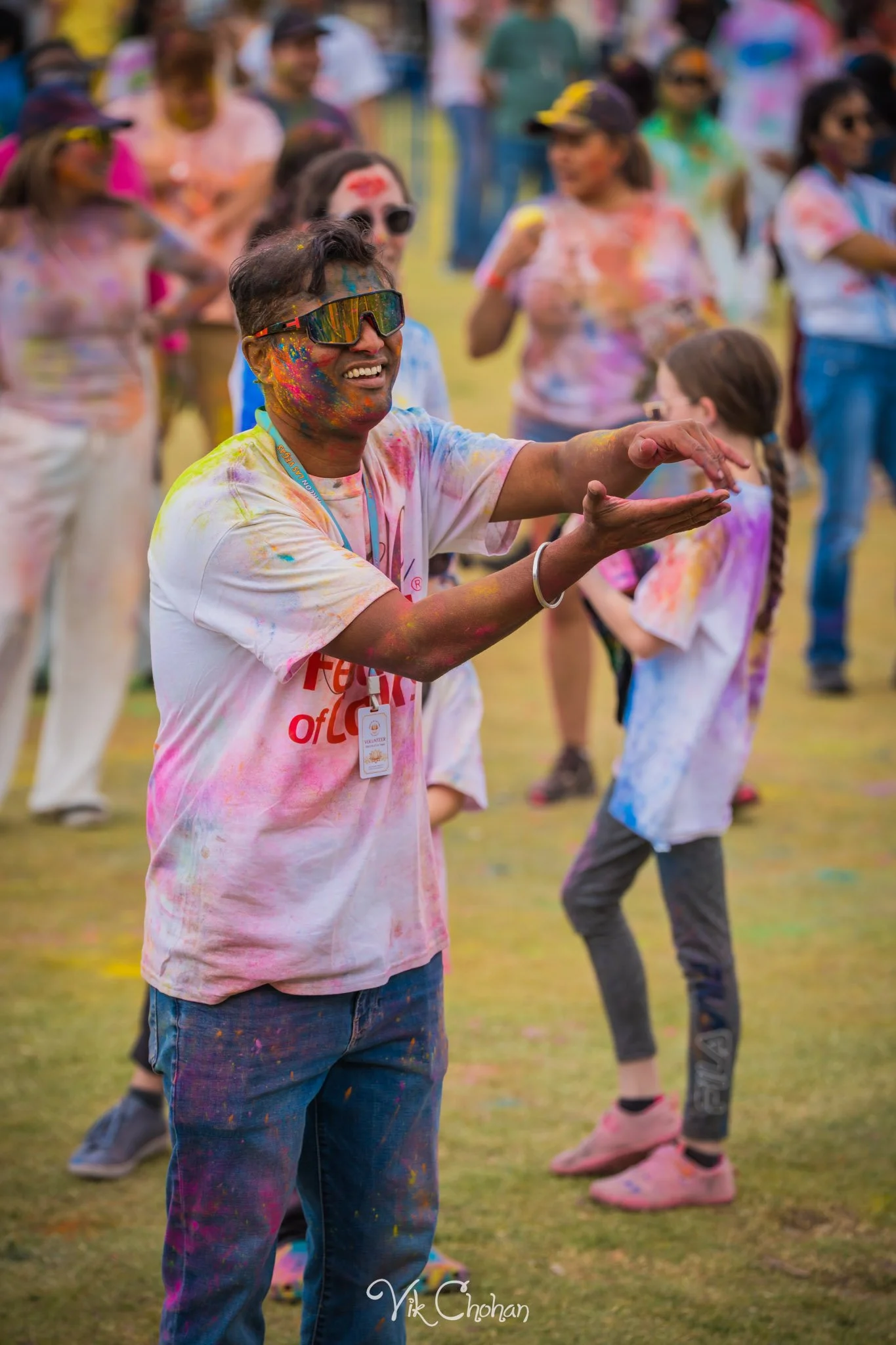 2026-04-26-Holi-Celebration-Sunset-Park-ISKON-april-26th-2026-Vik-Chohan-Photography-Social-Media-031.jpg