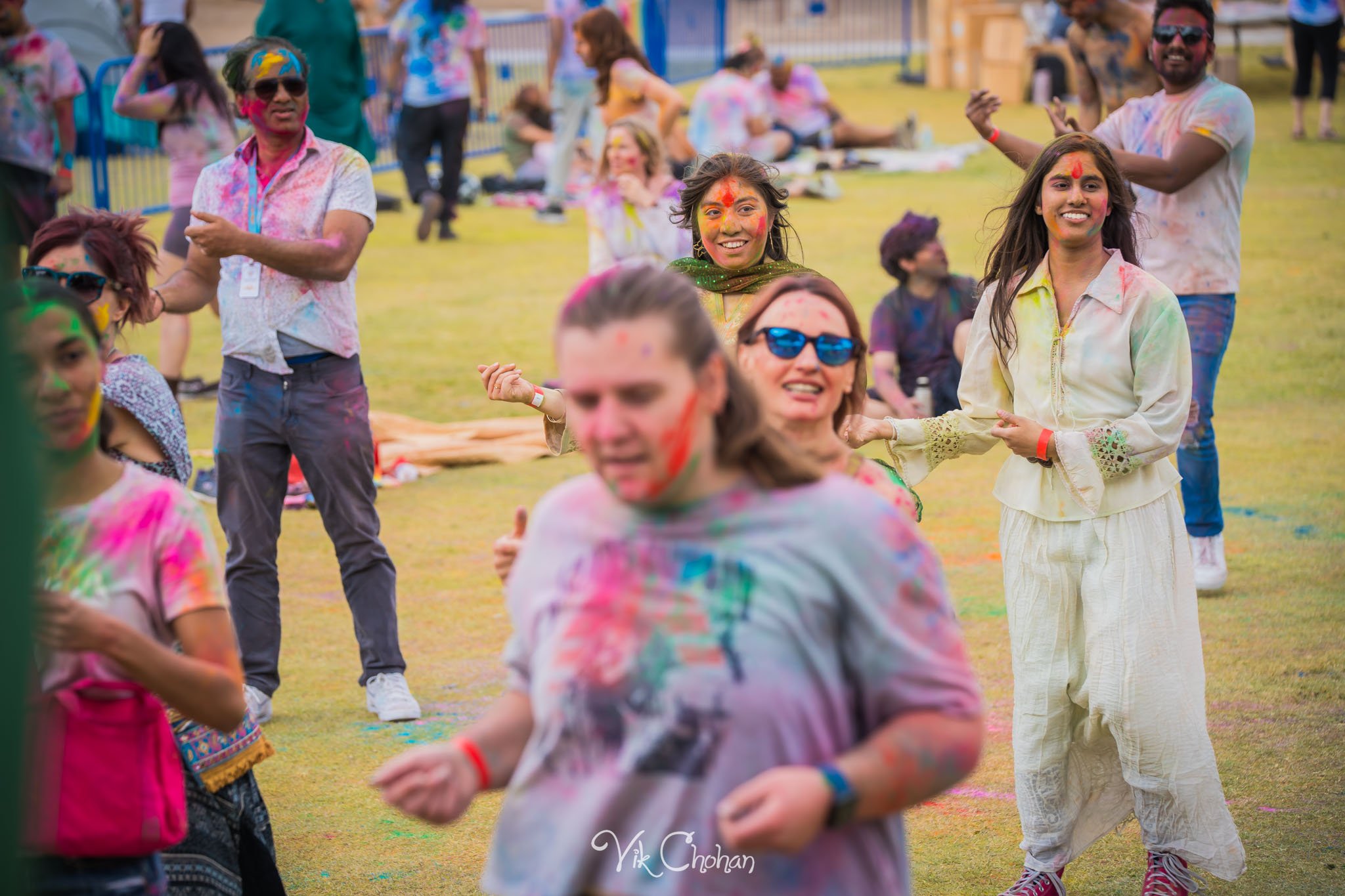2026-04-26-Holi-Celebration-Sunset-Park-ISKON-april-26th-2026-Vik-Chohan-Photography-Social-Media-043.jpg