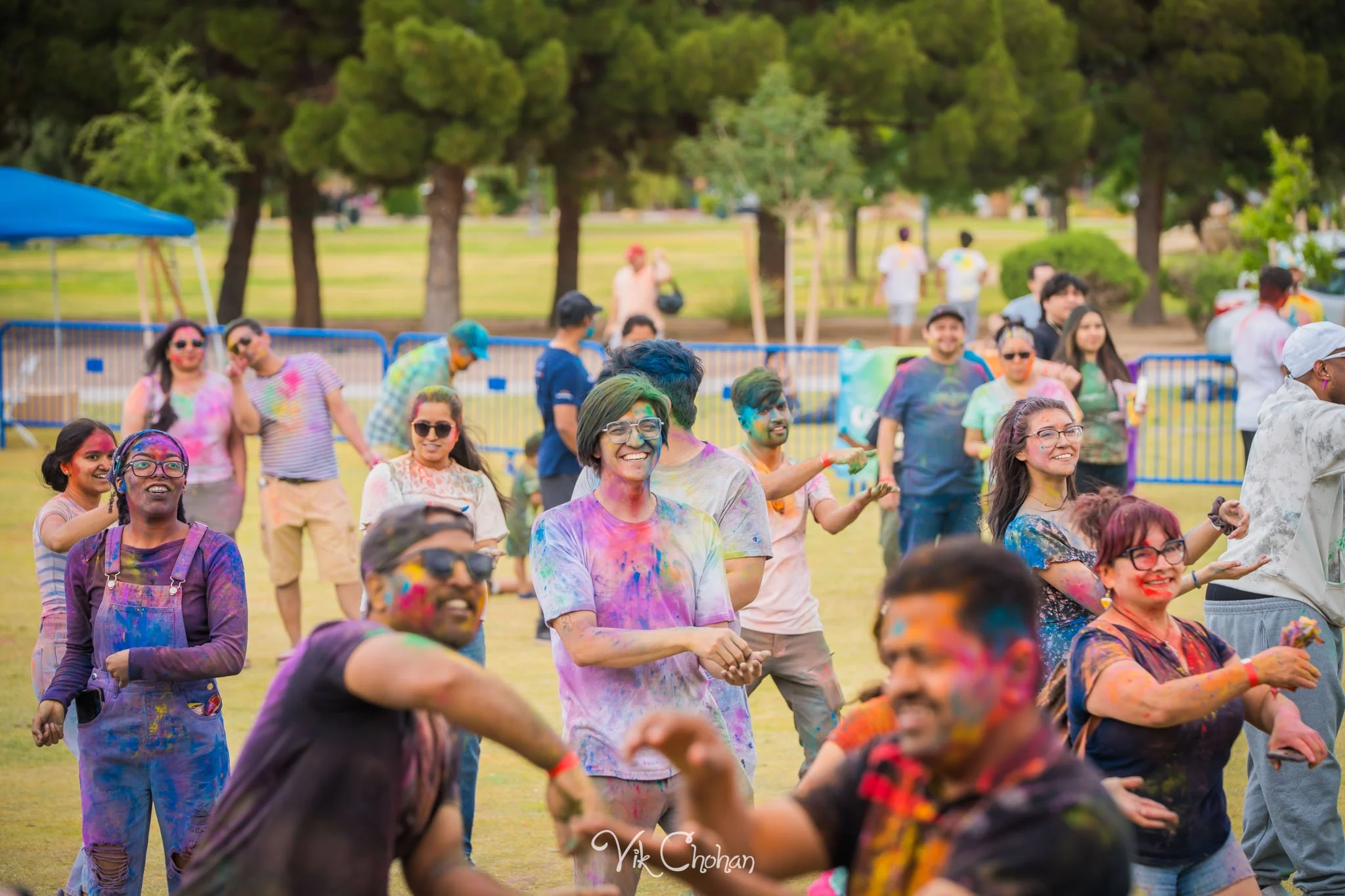 2026-04-26-Holi-Celebration-Sunset-Park-ISKON-april-26th-2026-Vik-Chohan-Photography-Social-Media-048.jpg