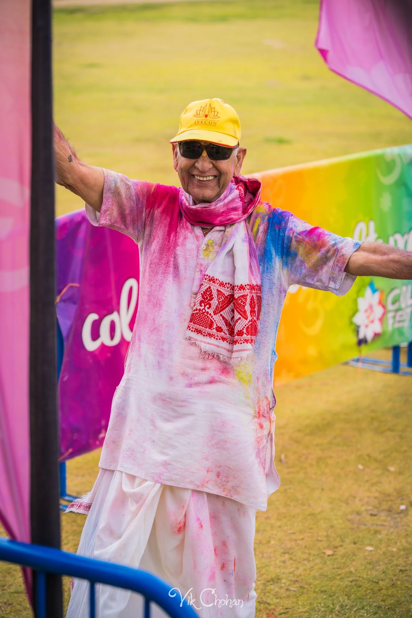 2026-04-26-Holi-Celebration-Sunset-Park-ISKON-april-26th-2026-Vik-Chohan-Photography-Social-Media-054.jpg