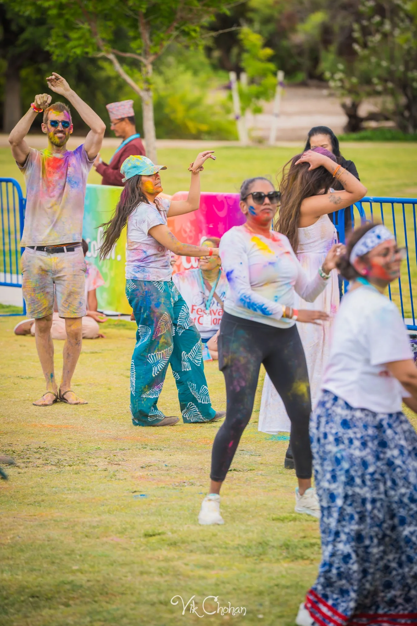 2026-04-26-Holi-Celebration-Sunset-Park-ISKON-april-26th-2026-Vik-Chohan-Photography-Social-Media-068.jpg
