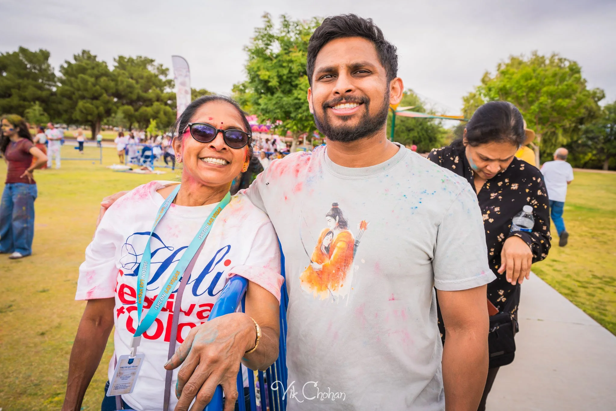2026-04-26-Holi-Celebration-Sunset-Park-ISKON-april-26th-2026-Vik-Chohan-Photography-Social-Media-088.jpg