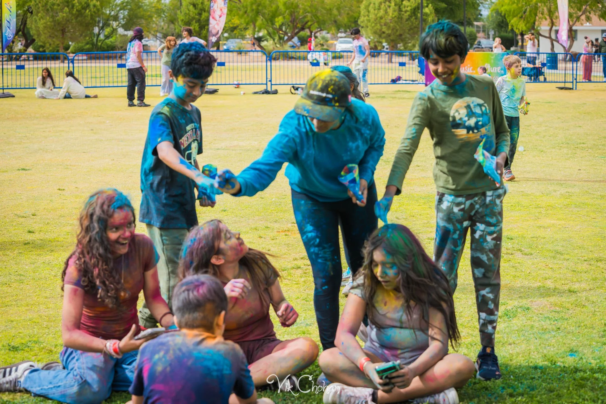 2026-04-26-Holi-Celebration-Sunset-Park-ISKON-april-26th-2026-Vik-Chohan-Photography-Social-Media-123.jpg