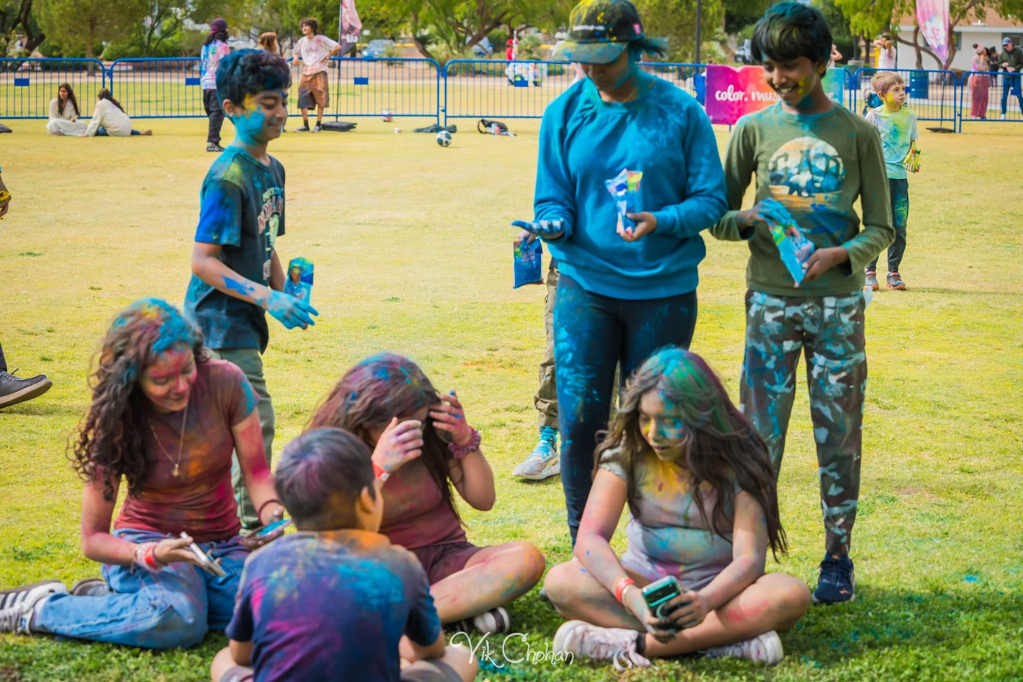 2026-04-26-Holi-Celebration-Sunset-Park-ISKON-april-26th-2026-Vik-Chohan-Photography-Social-Media-125.jpg