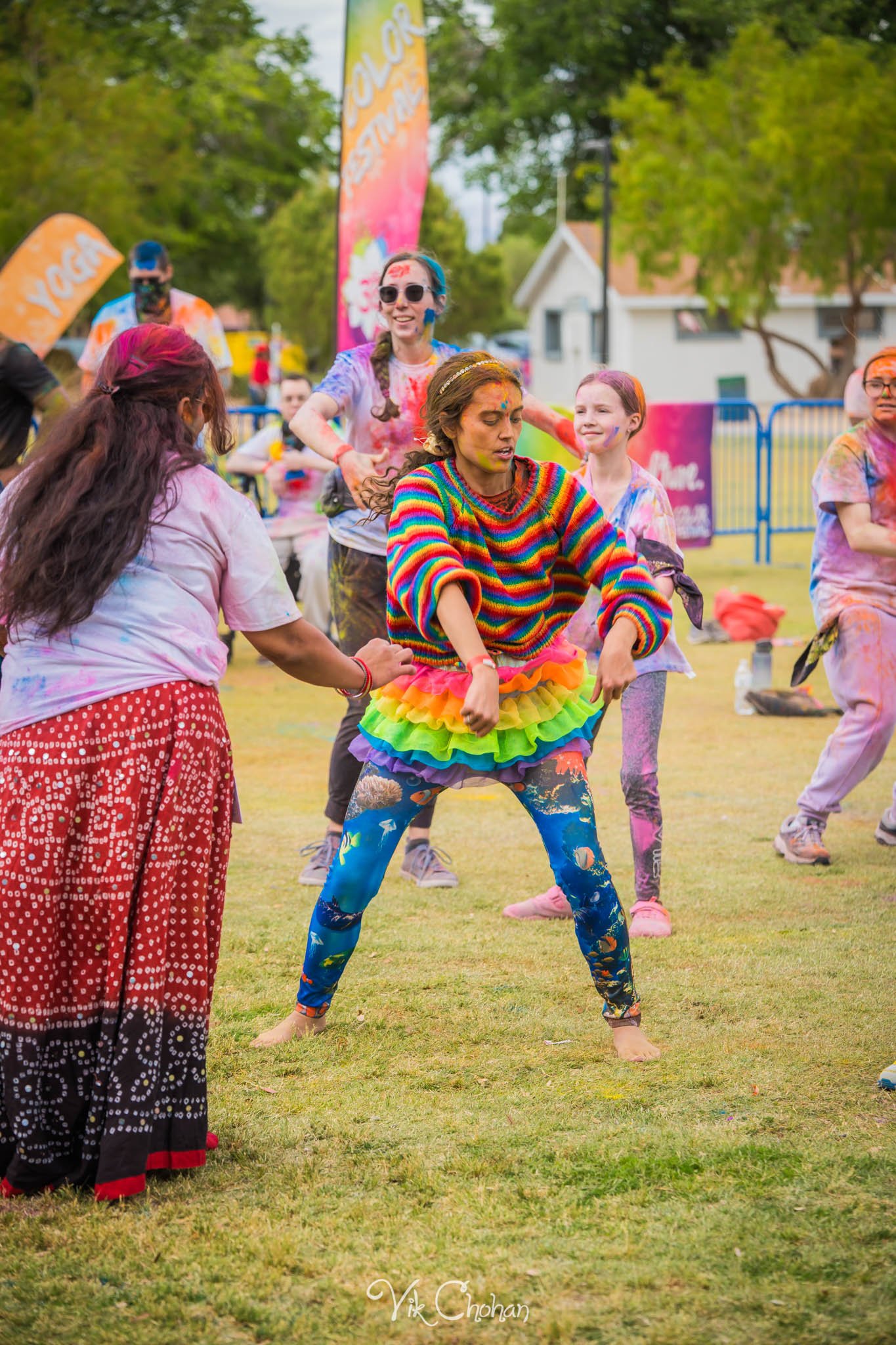 2026-04-26-Holi-Celebration-Sunset-Park-ISKON-april-26th-2026-Vik-Chohan-Photography-Social-Media-133.jpg