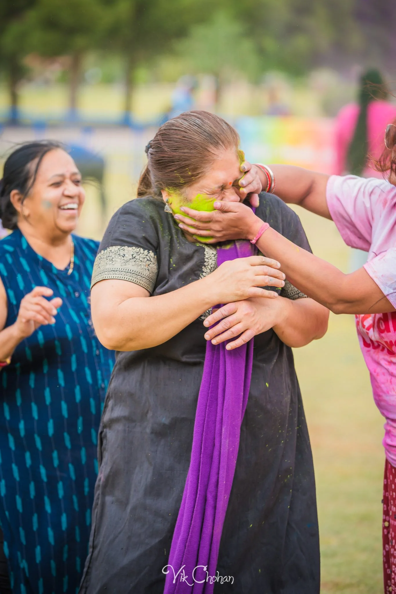 2026-04-26-Holi-Celebration-Sunset-Park-ISKON-april-26th-2026-Vik-Chohan-Photography-Social-Media-169.jpg