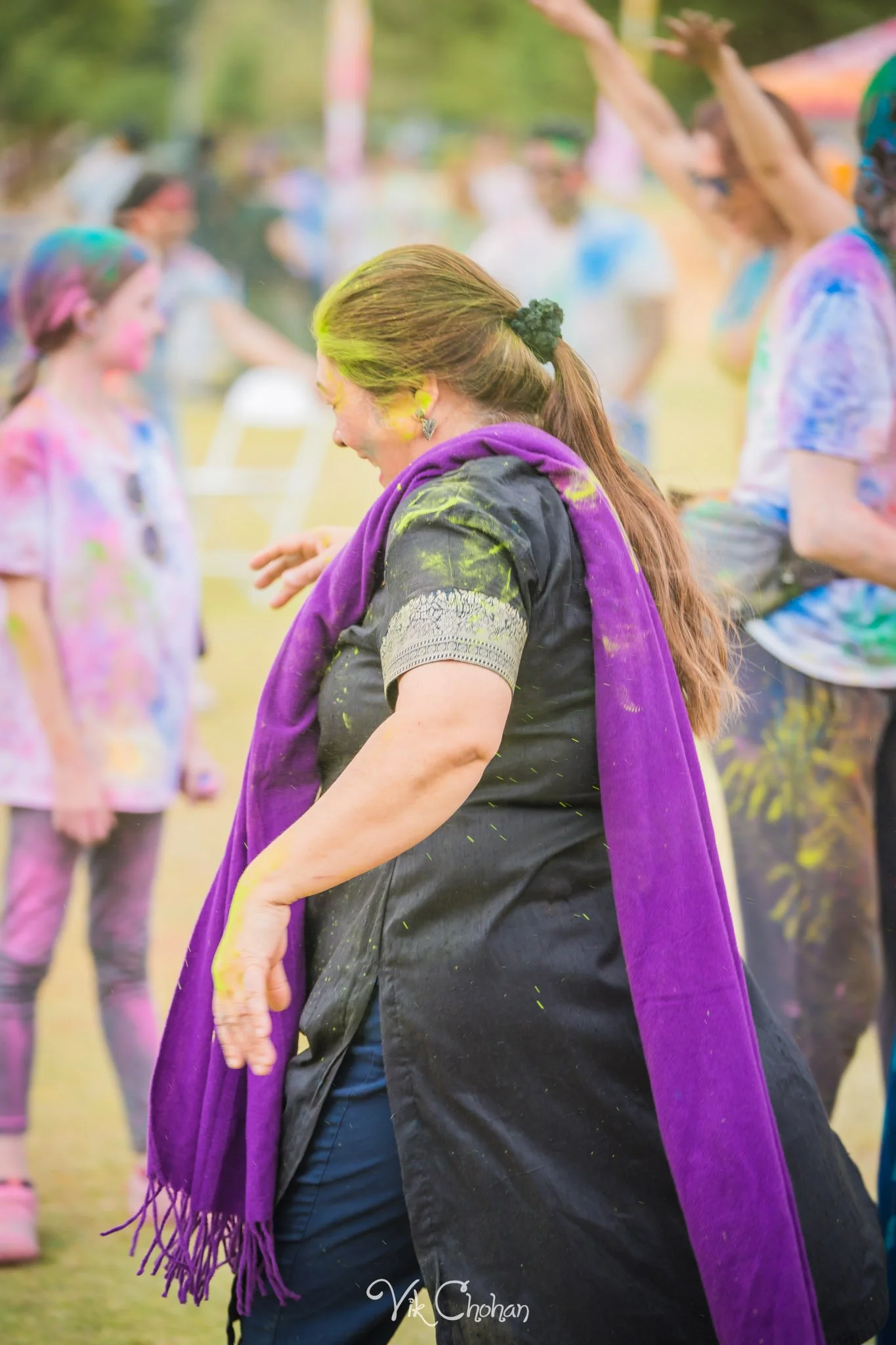 2026-04-26-Holi-Celebration-Sunset-Park-ISKON-april-26th-2026-Vik-Chohan-Photography-Social-Media-173.jpg