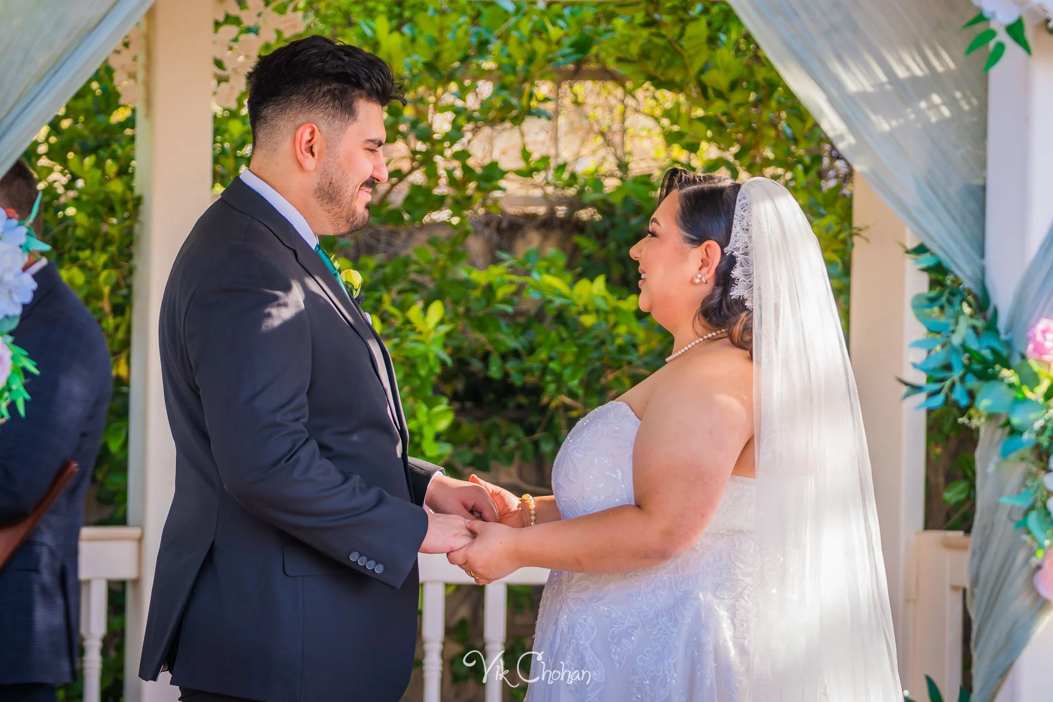 2026-05-17-Faruk-and-Abigail-Wedding-at-Little-Chapel-On-The-Corner-may-17th-2026-Vik-Chohan-Photography-Social-Media-117.jpg