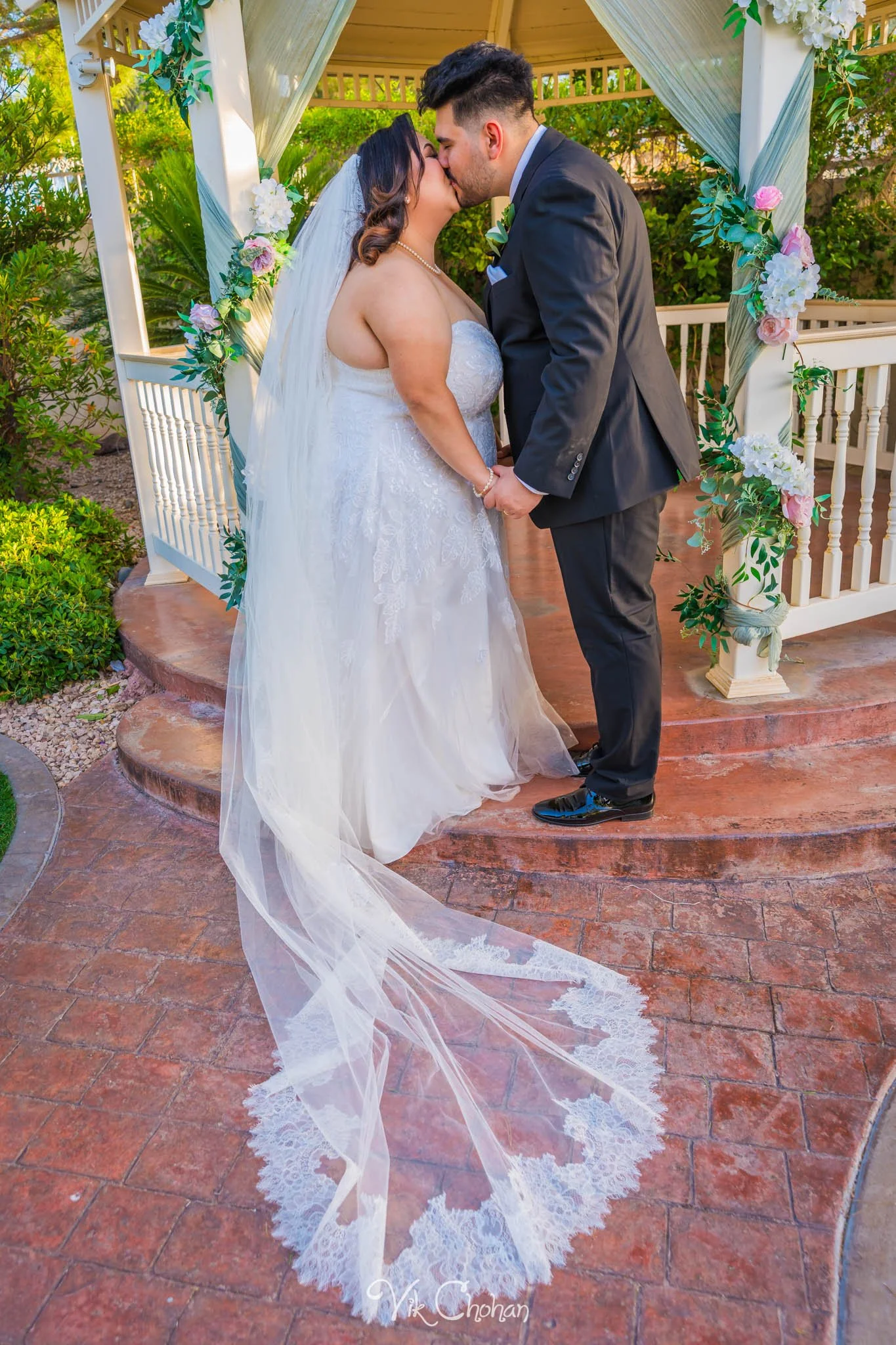 2026-05-17-Faruk-and-Abigail-Wedding-at-Little-Chapel-On-The-Corner-may-17th-2026-Vik-Chohan-Photography-Social-Media-231.jpg