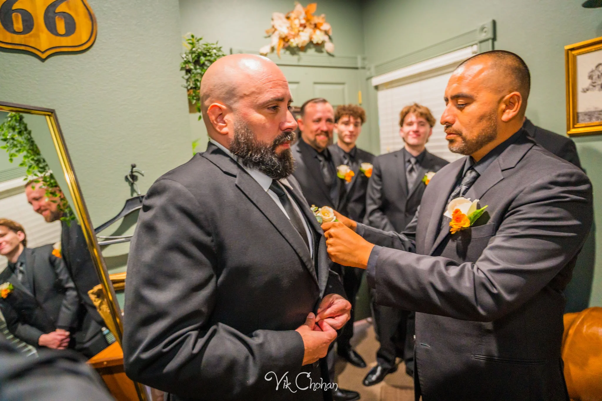 2026-06-20-Raul-and-Antoinette-Las-Vegas-Wedding-Little-Chapel-on-the-Corner-Vik-Chohan-Photography-Social-Media-012.jpg