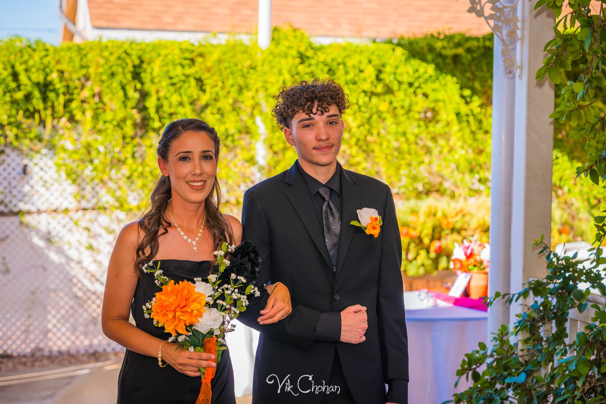 2026-06-20-Raul-and-Antoinette-Las-Vegas-Wedding-Little-Chapel-on-the-Corner-Vik-Chohan-Photography-Social-Media-054.jpg