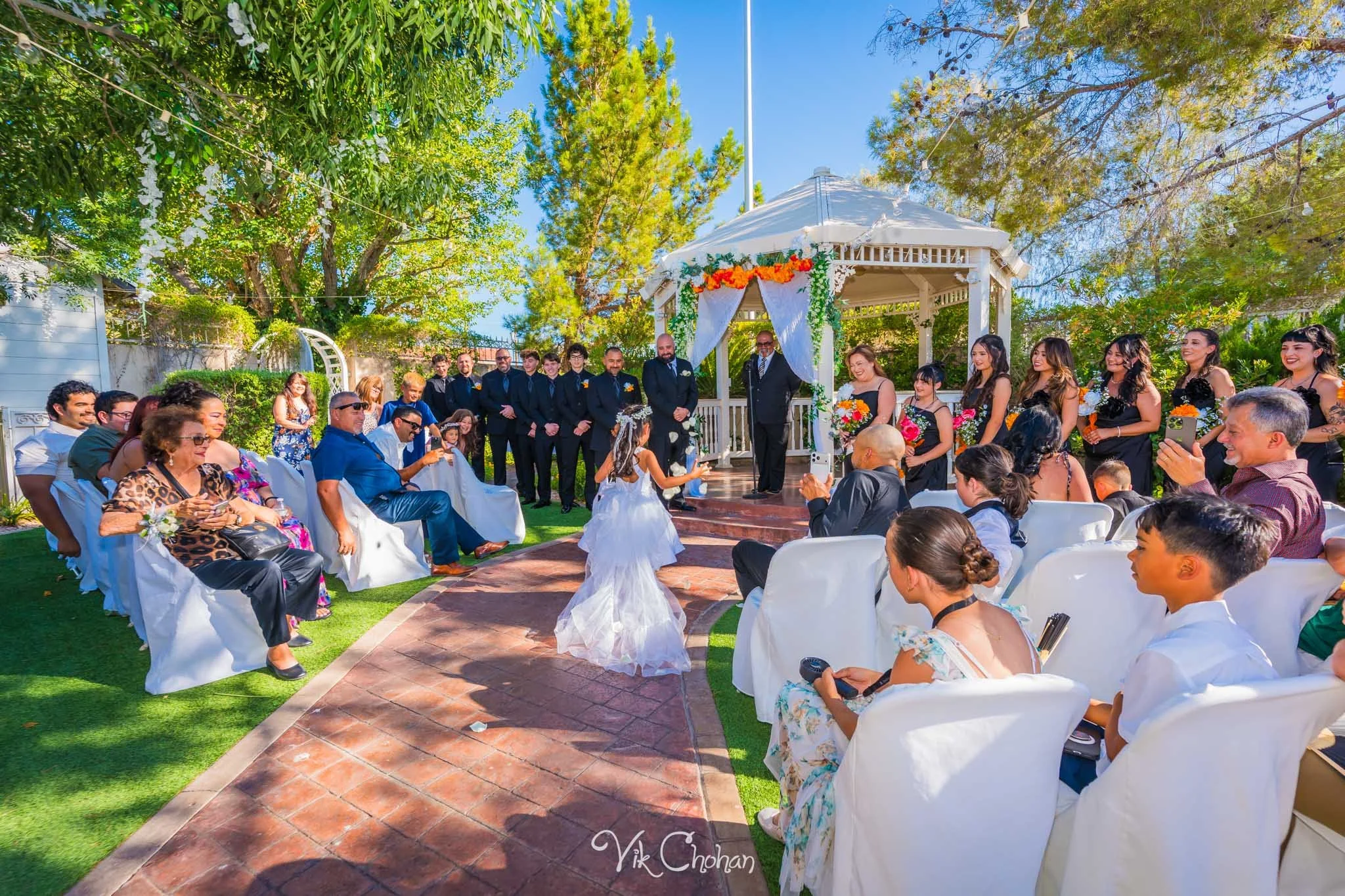 2026-06-20-Raul-and-Antoinette-Las-Vegas-Wedding-Little-Chapel-on-the-Corner-Vik-Chohan-Photography-Social-Media-068.jpg